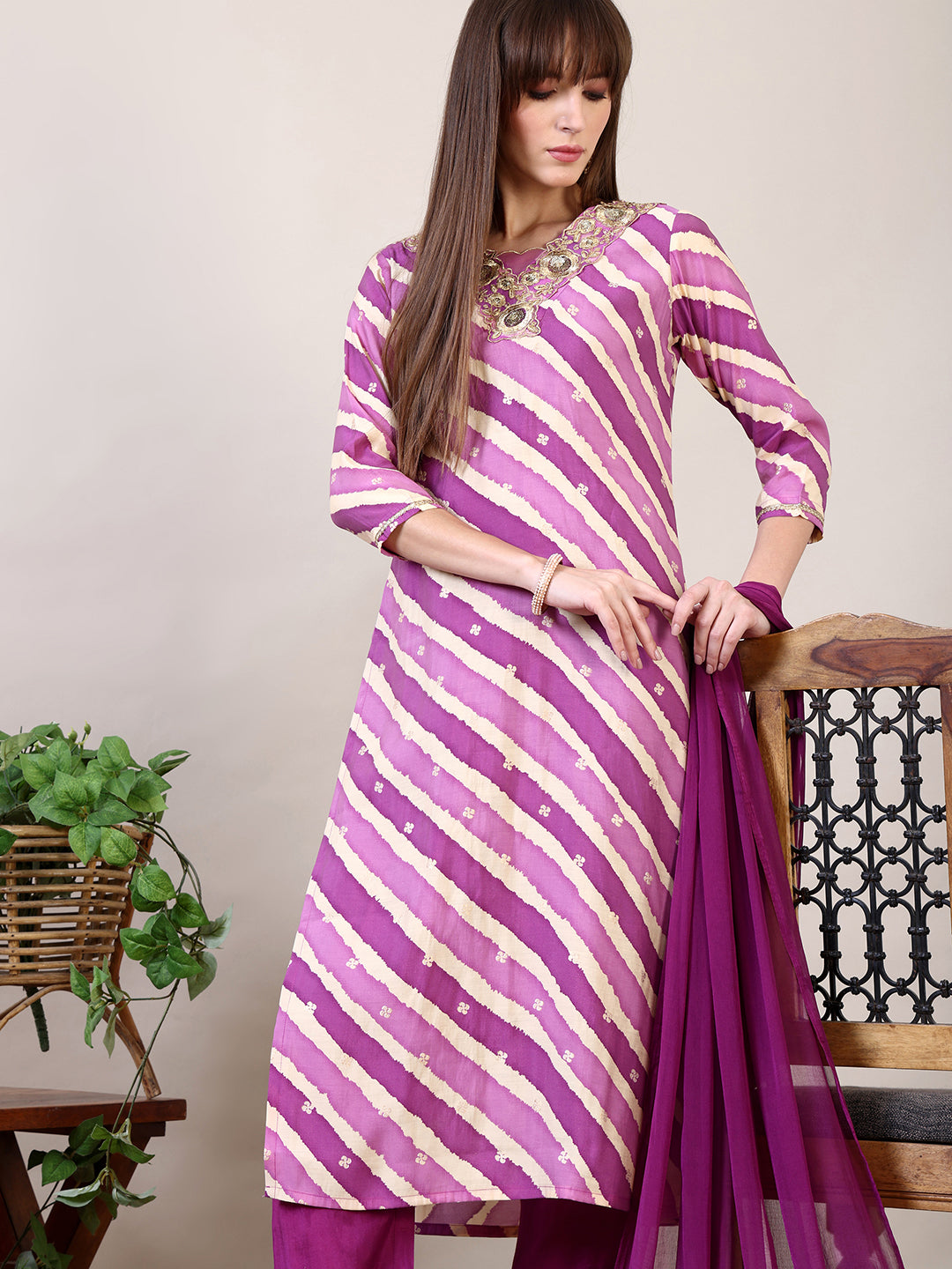 Leheriya Printed & Applique Embroidered Kurta with Pant & Dupatta