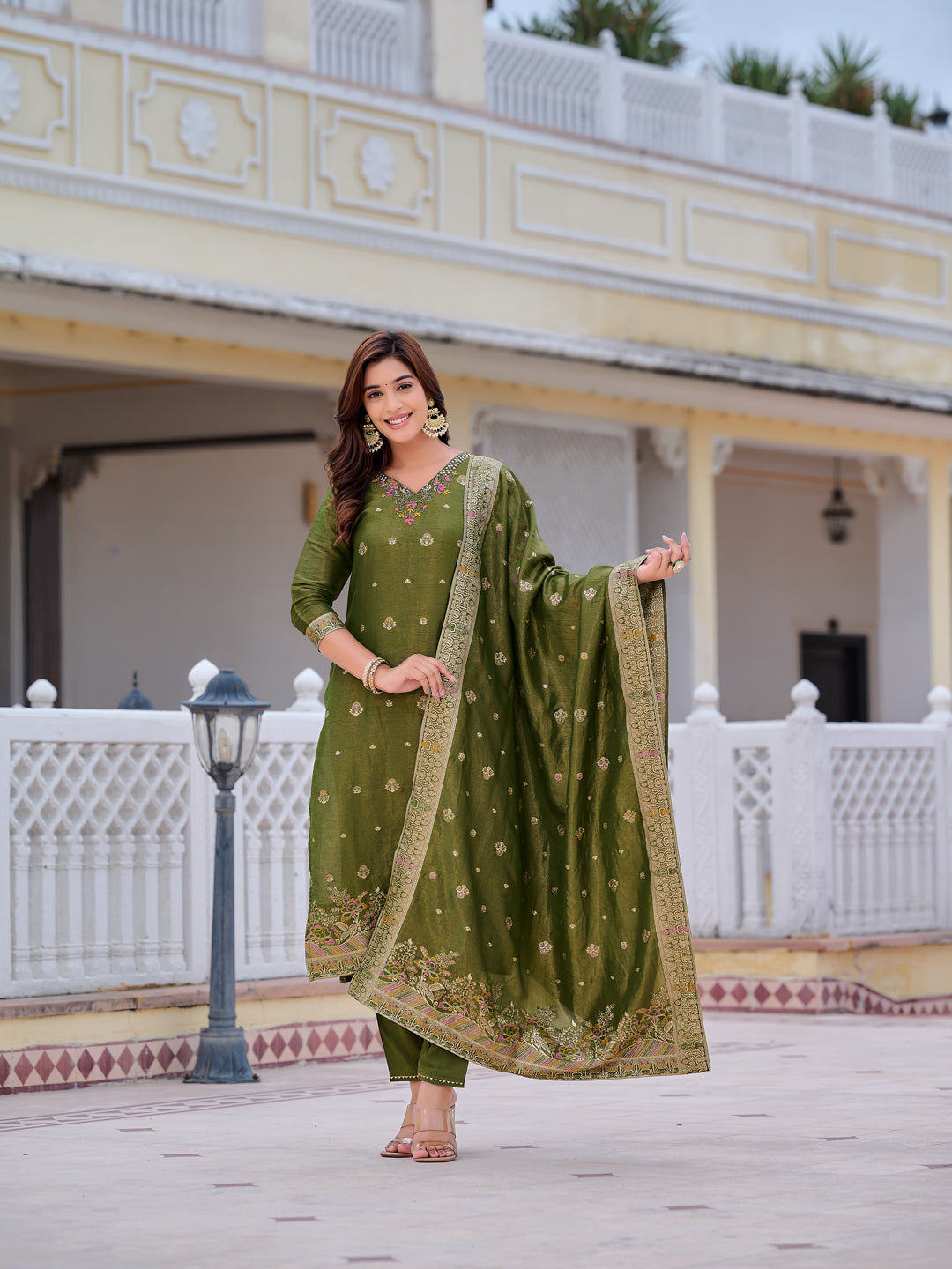 Pure Banarasi Jacquard Hand Embroidered Kurta with Pant & Banarasi Jacquard Dupatta