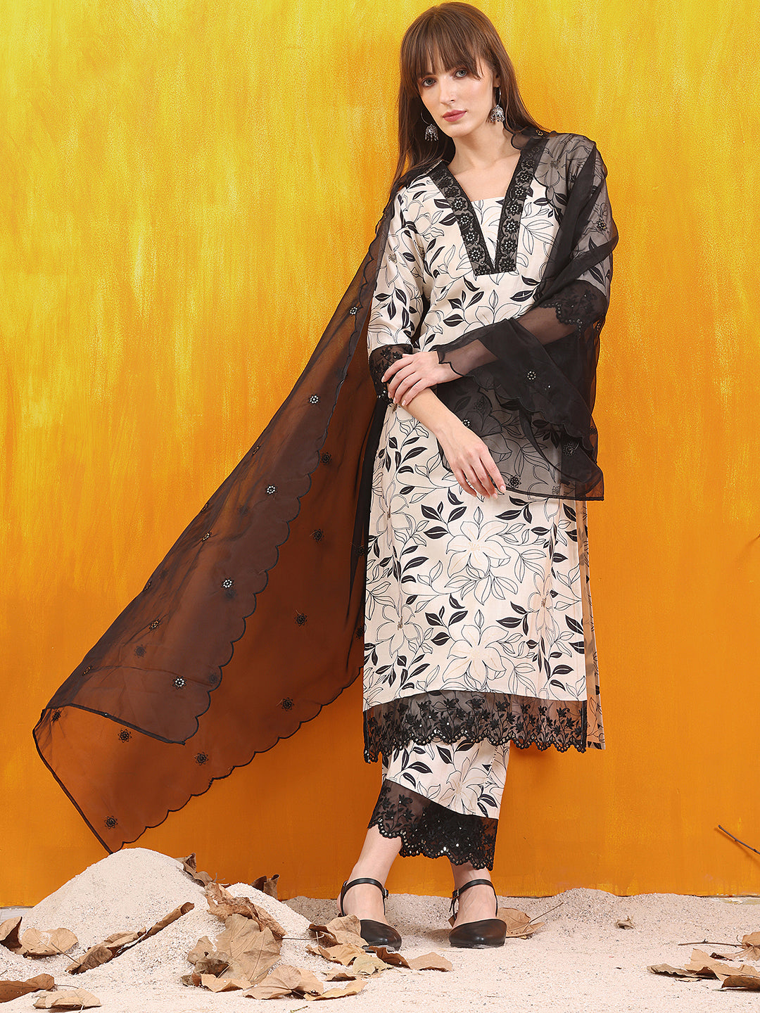 Embroidered and Floral Printed Lace Detailed Kurta with Palazzo pant & Dupatta