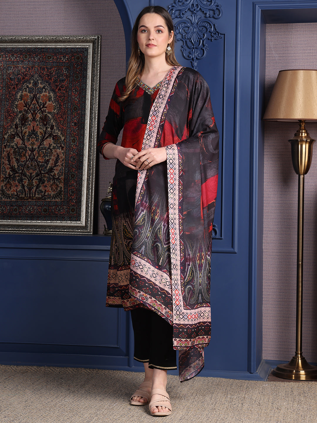 Hand embroidered & printed Kurta with pant & Dupatta