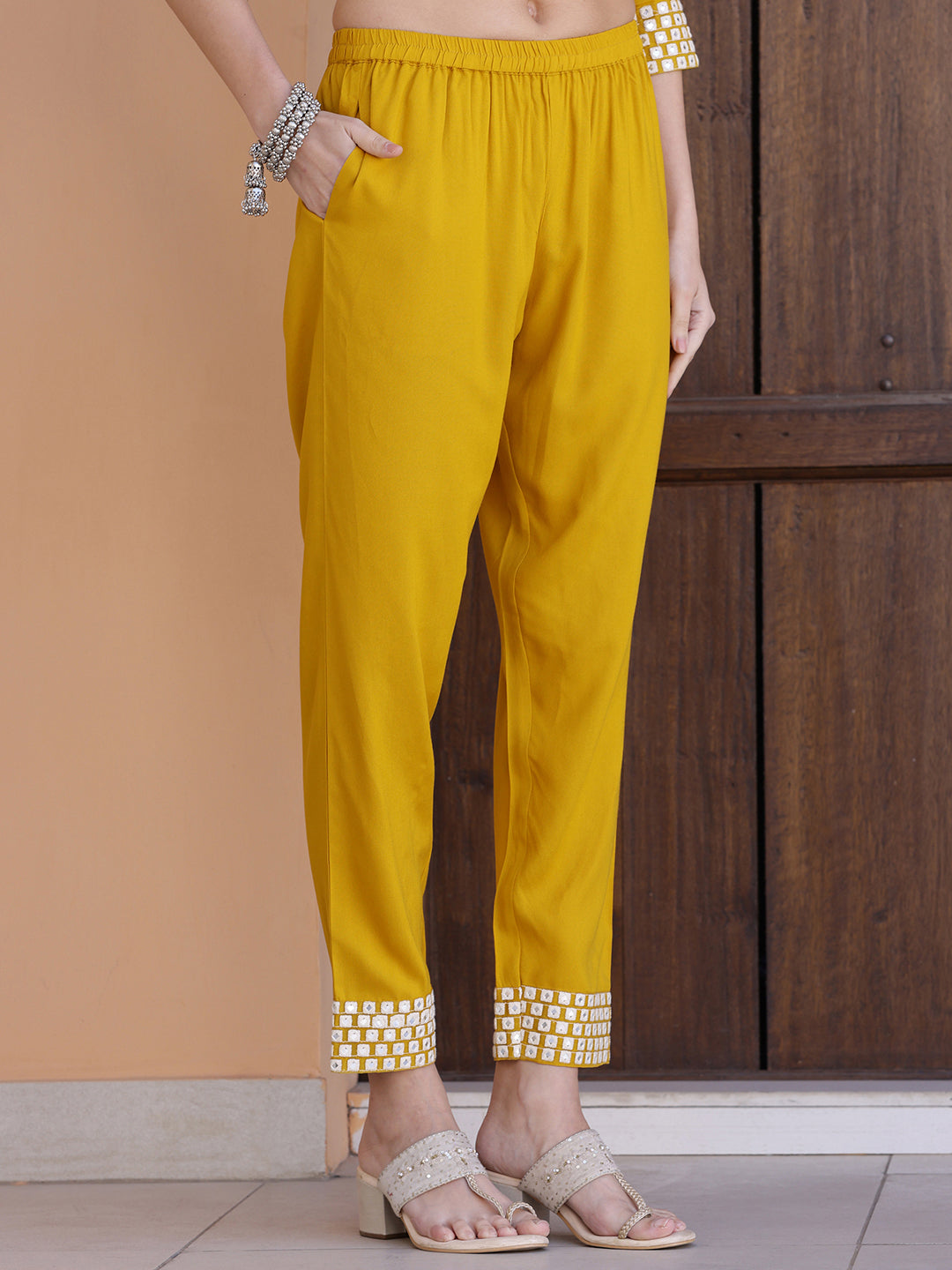 Mirror Embroidered Kurta with pant & Necklace Dupatta
