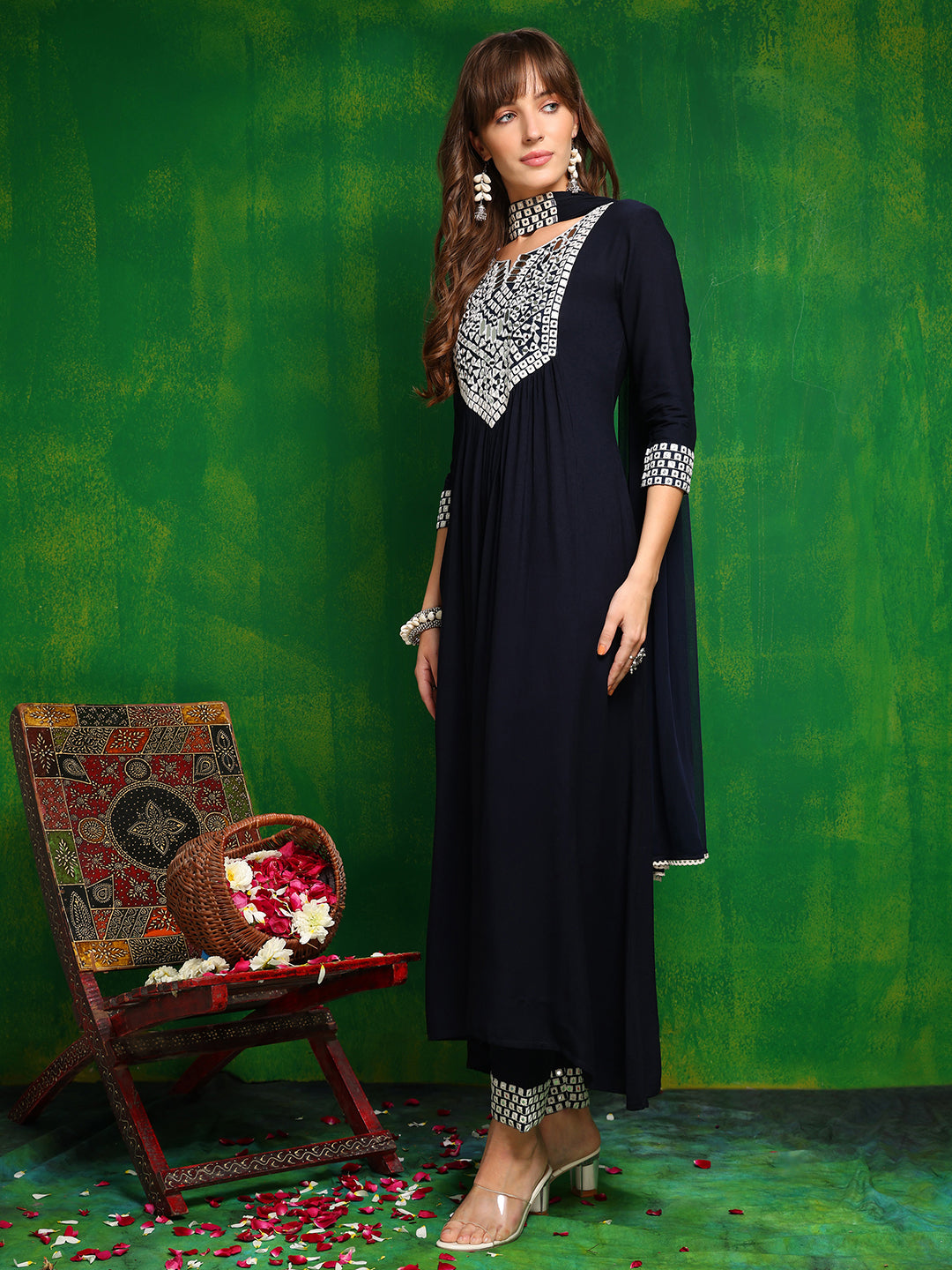 Mirror Embroidered Kurta with pant & Necklace Dupatta
