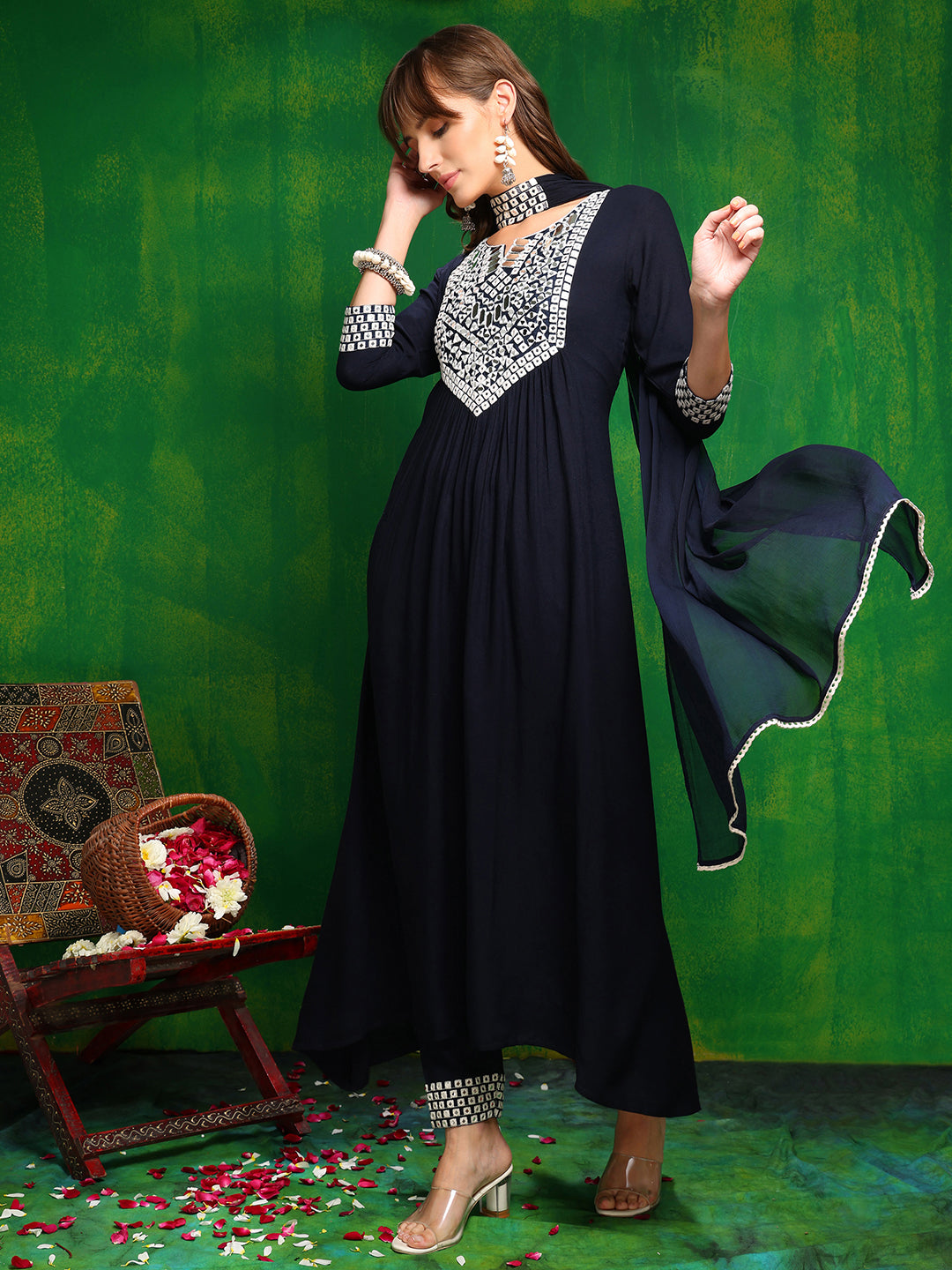 Mirror Embroidered Kurta with pant & Necklace Dupatta