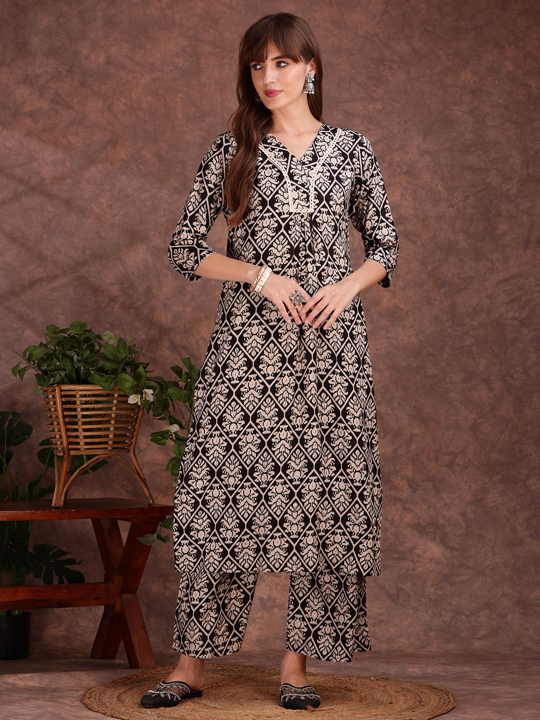 Ethnic Motifs Printed Lace detailing Kurta and Palazzo