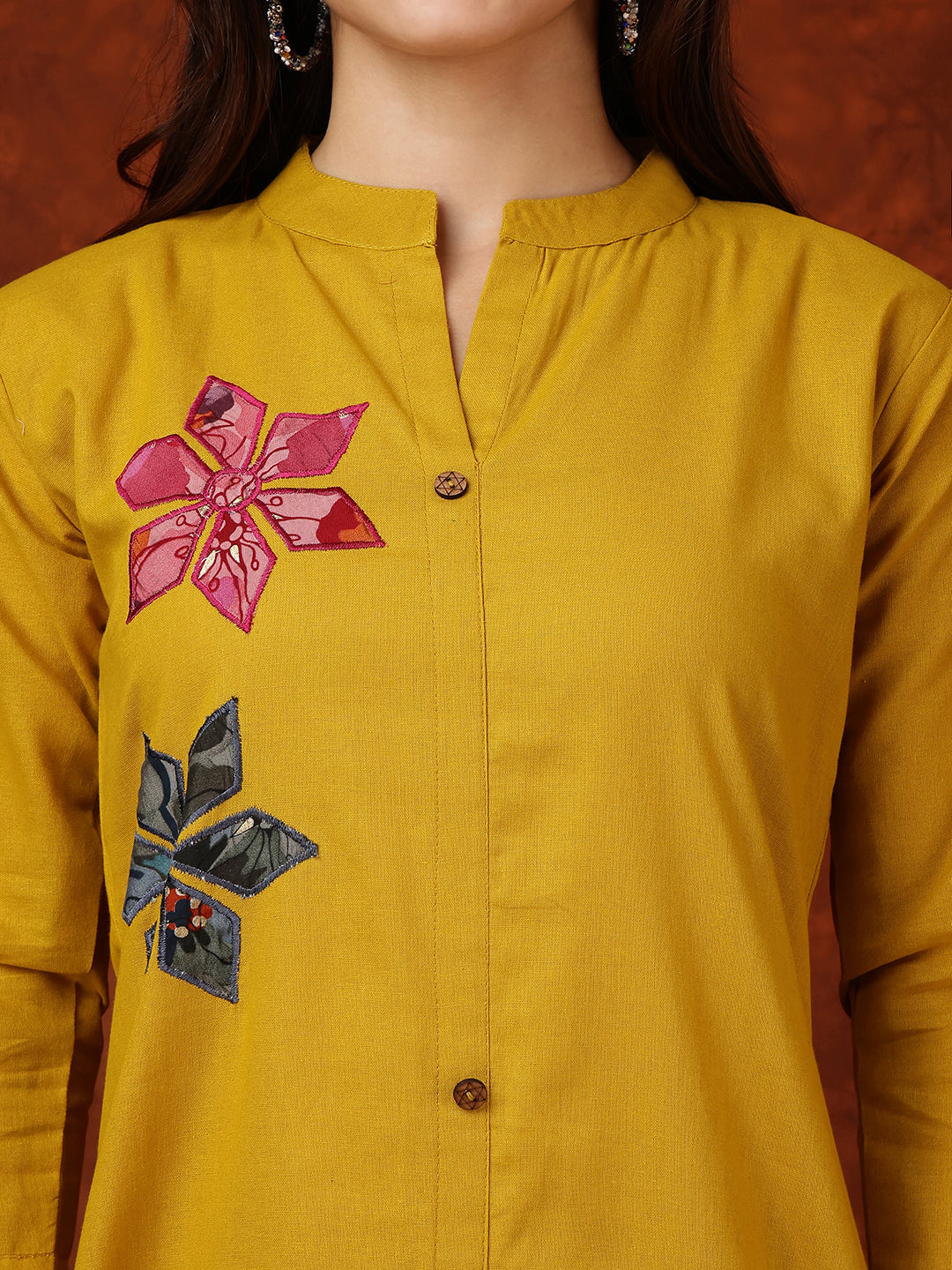 Placement floral front buttoned Kurta with Pant