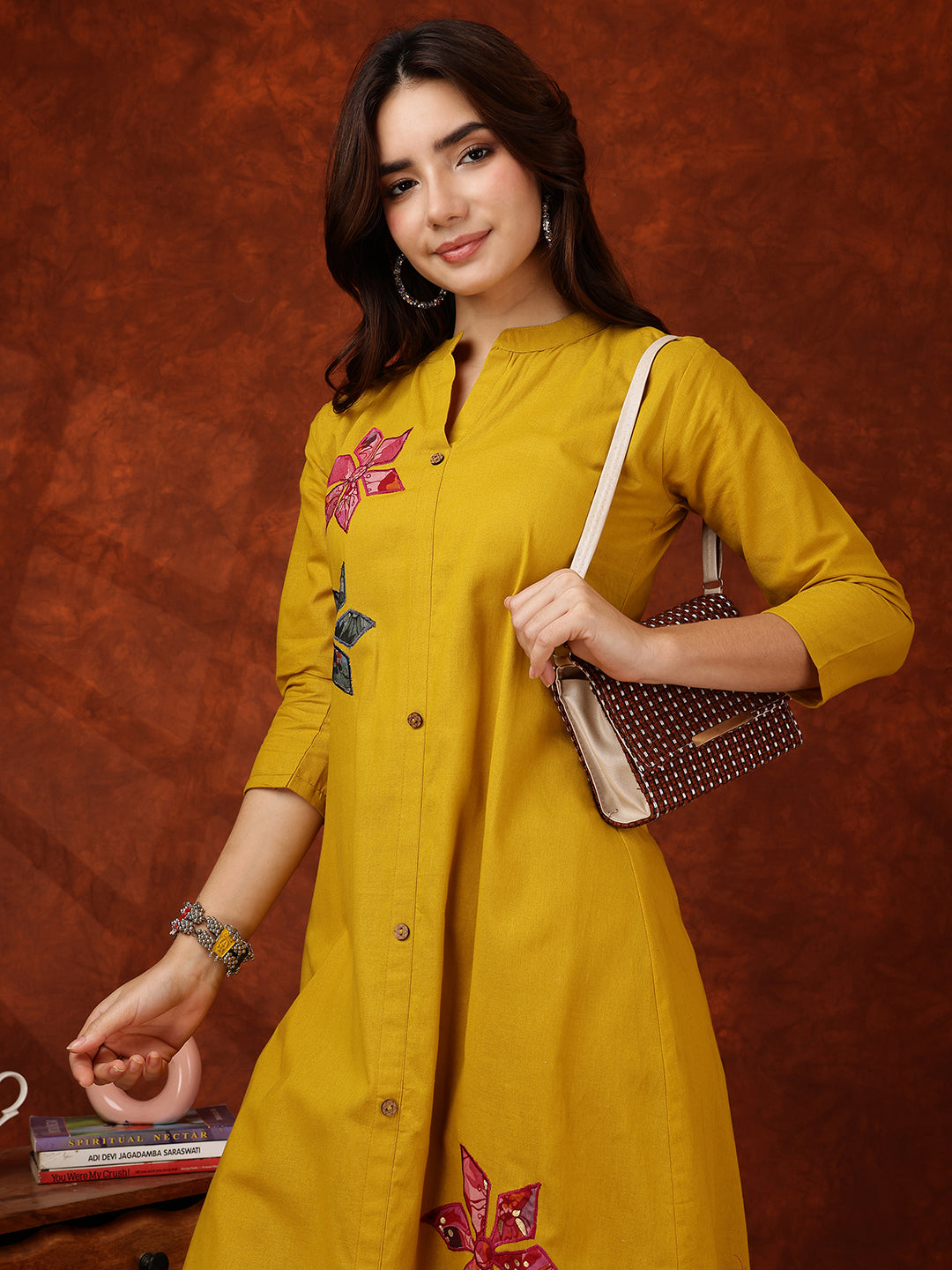 Placement floral front buttoned Kurta with Pant
