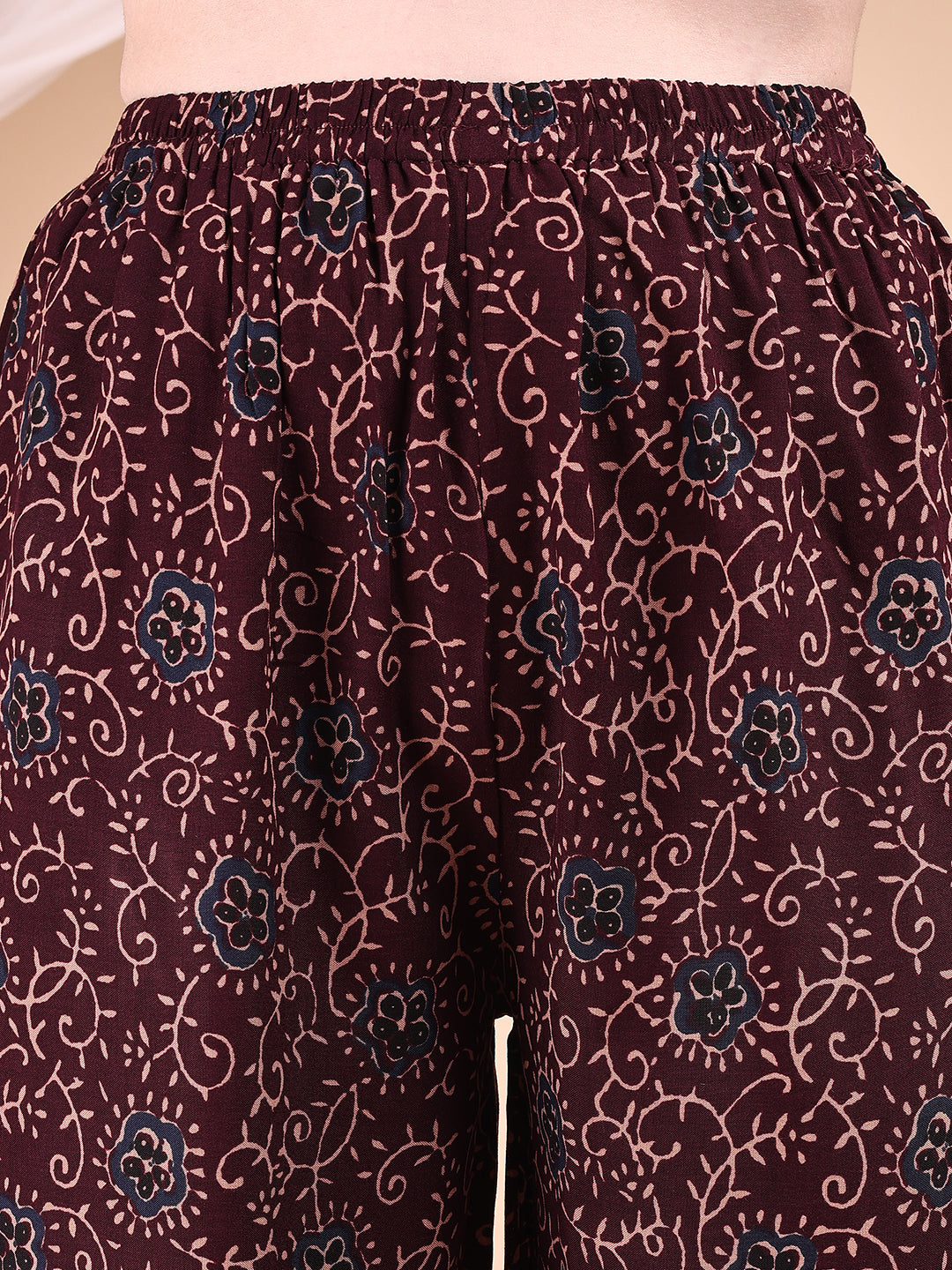 Intricate floral and paisley motifs Co-ords