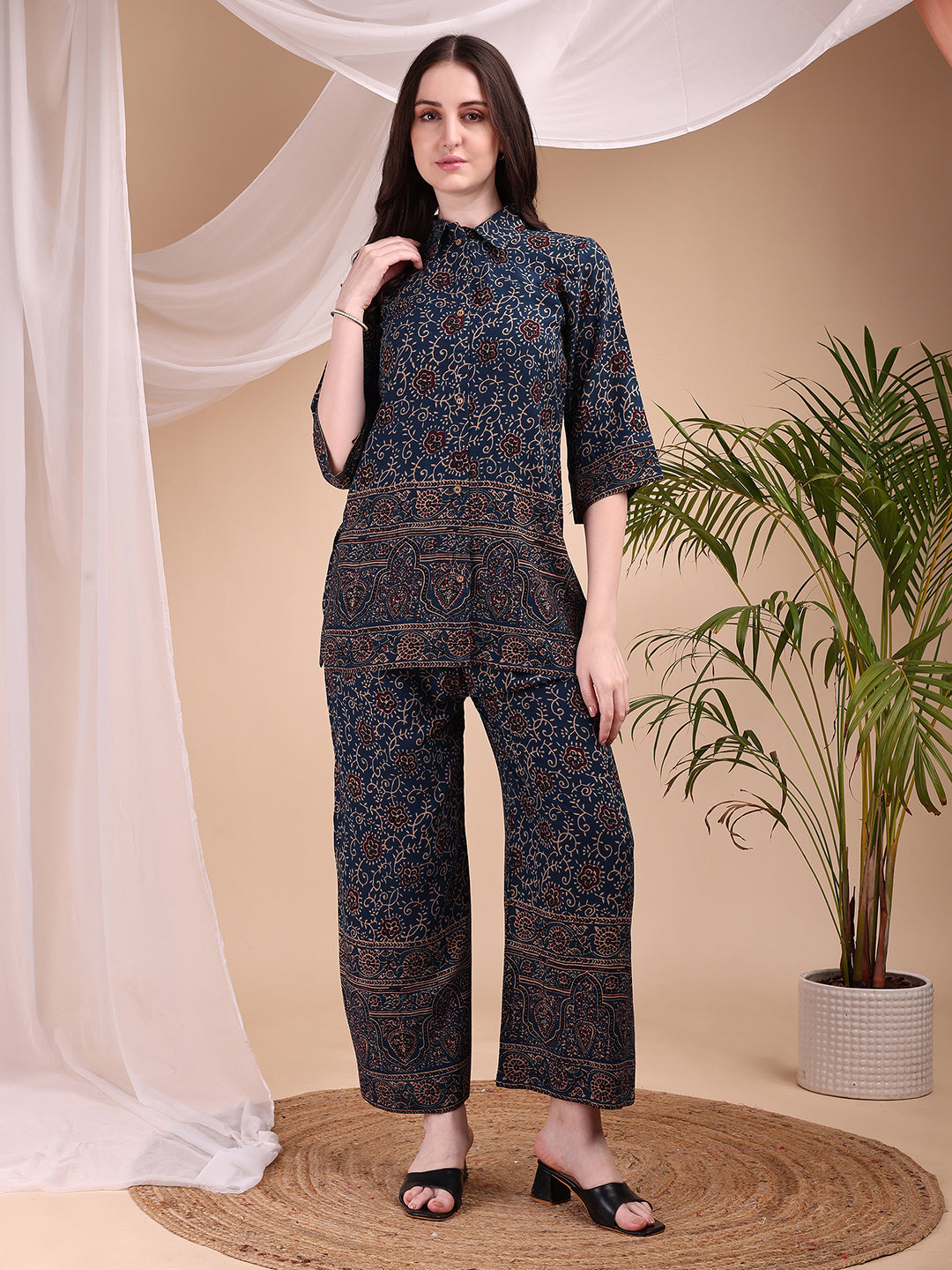 Intricate floral and paisley motifs Co-ords