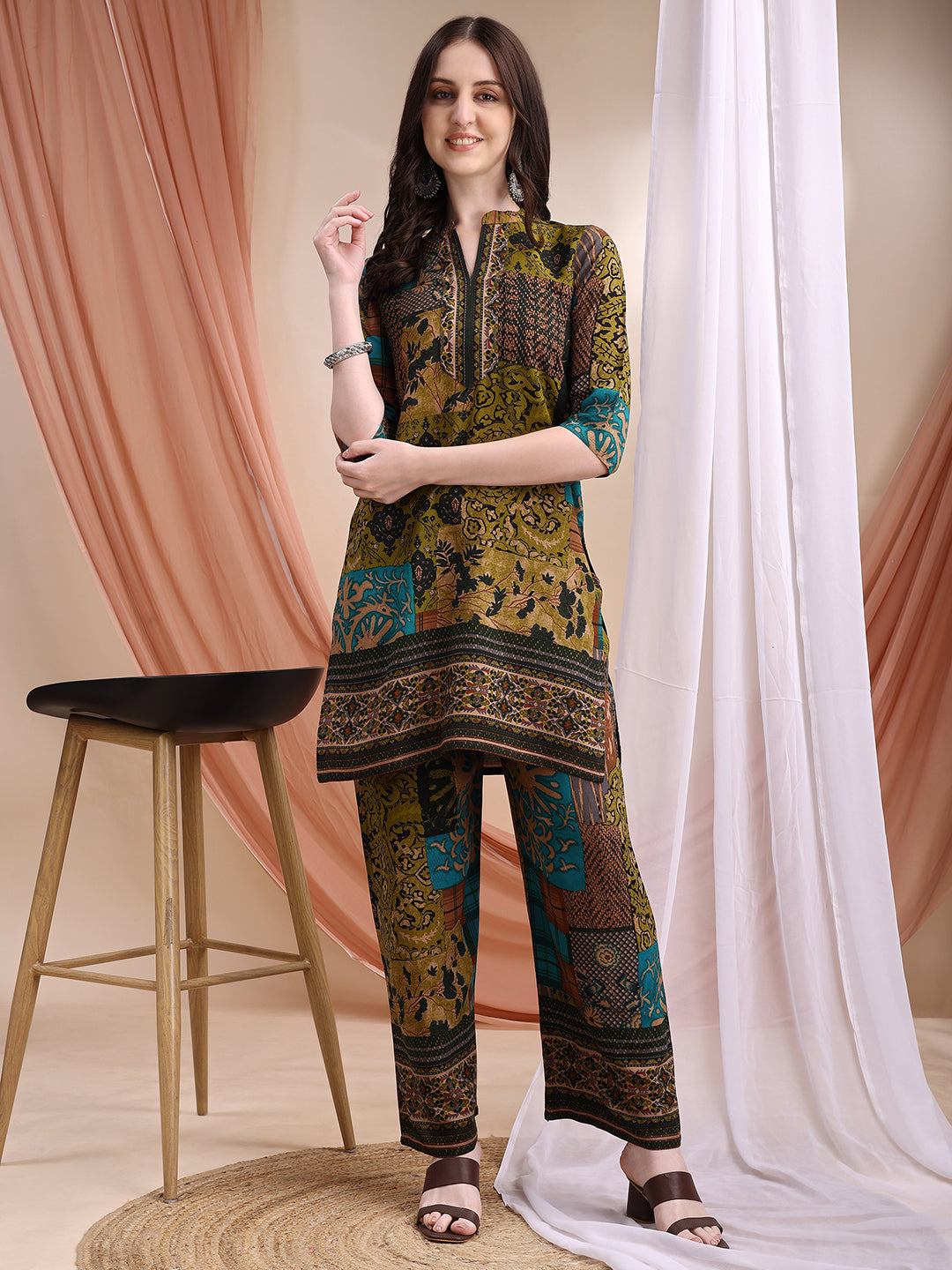 Intricate Floral and Paisley Motifs Co-ords