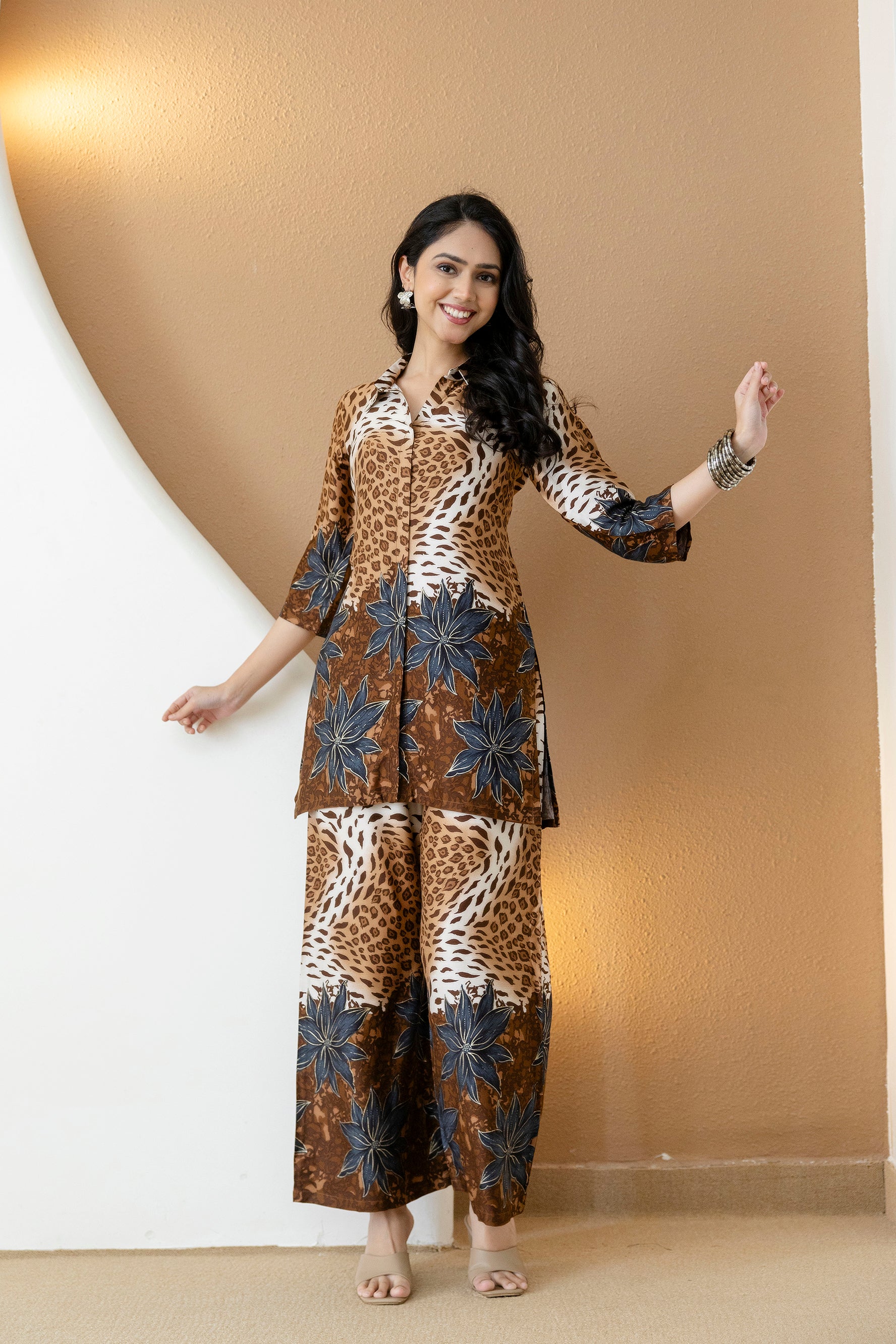 Animal & Floral motifs Printed Ethnic Co-ord Set