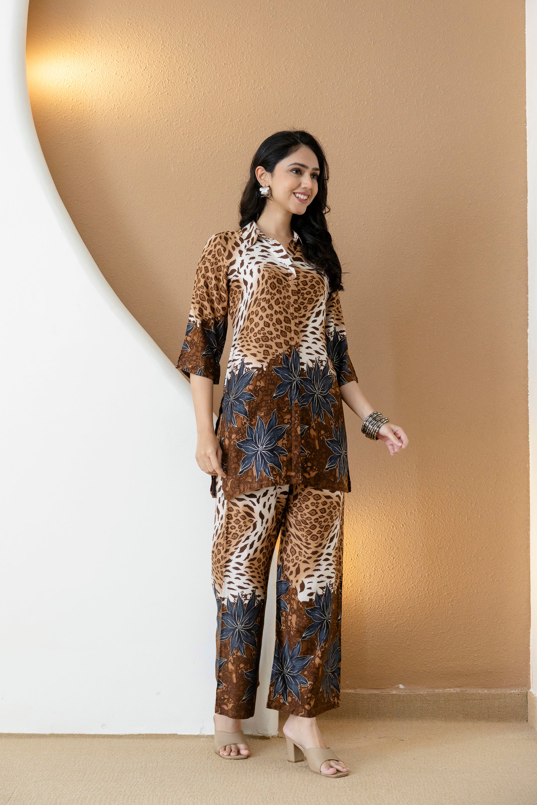 Animal & Floral motifs Printed Ethnic Co-ord Set