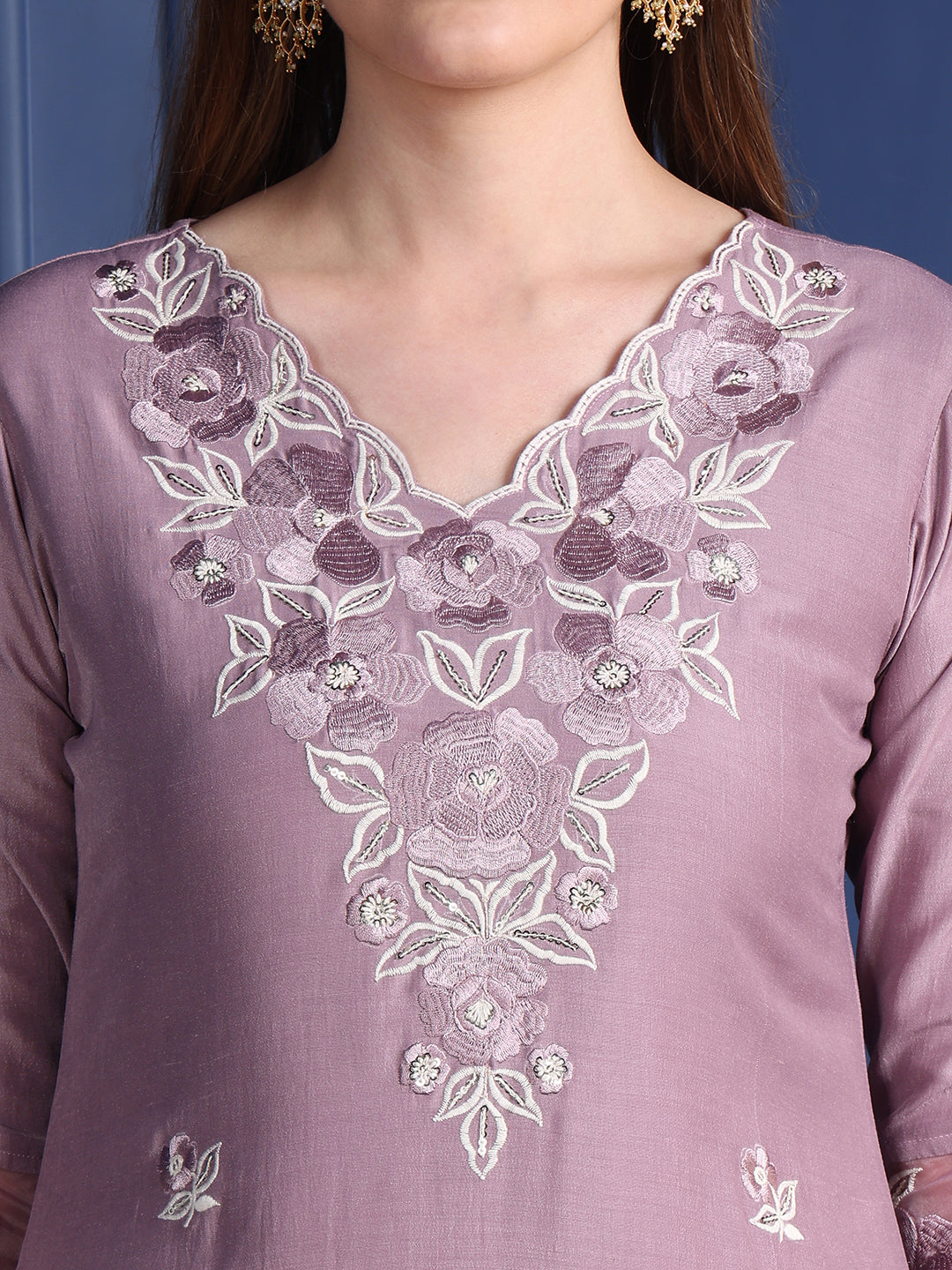 Embroidered Kurta with Pant & Organza Embroidered Dupatta