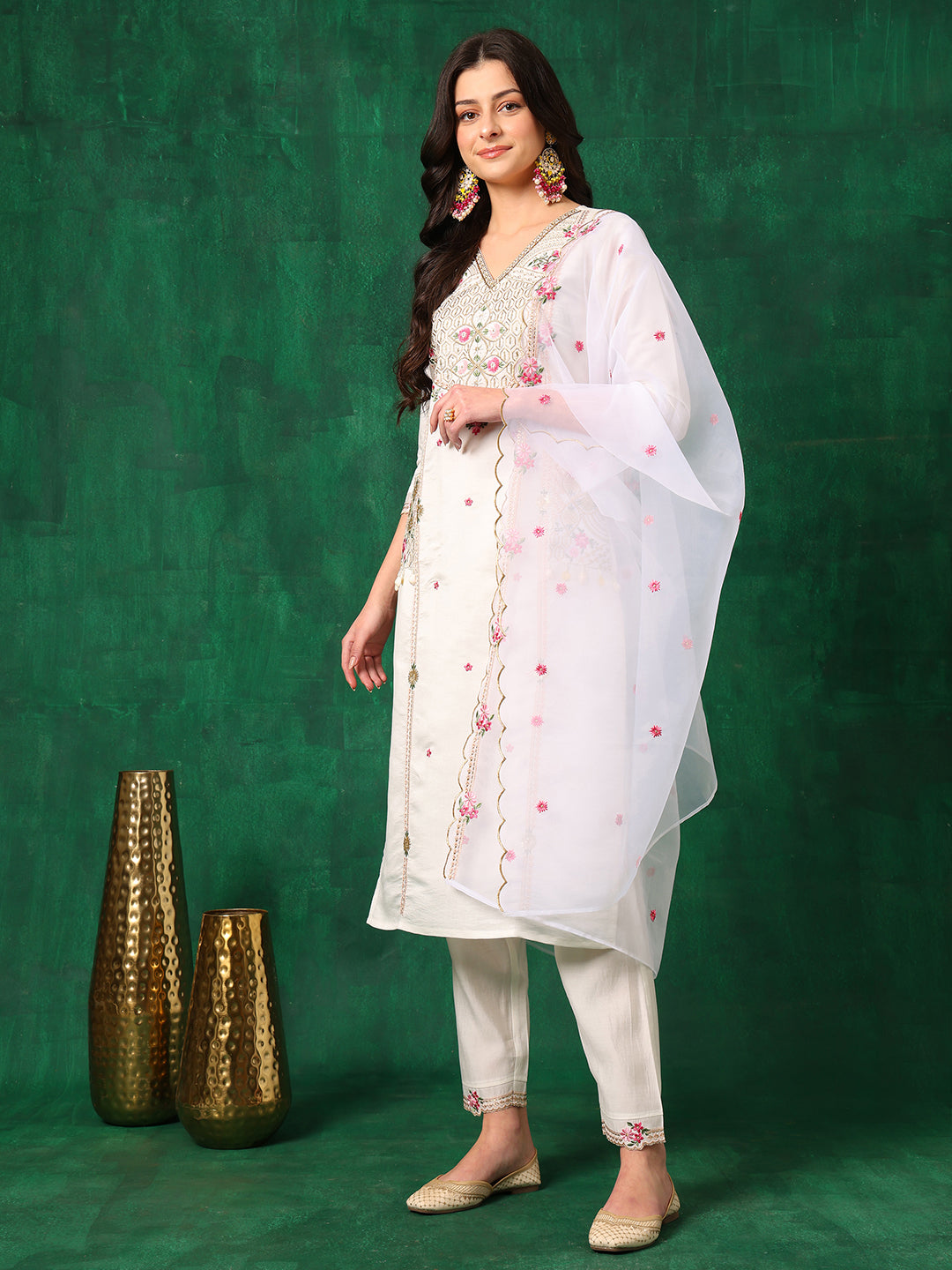 Embroidered Kurta with Pant & Embroidered Organza Dupatta