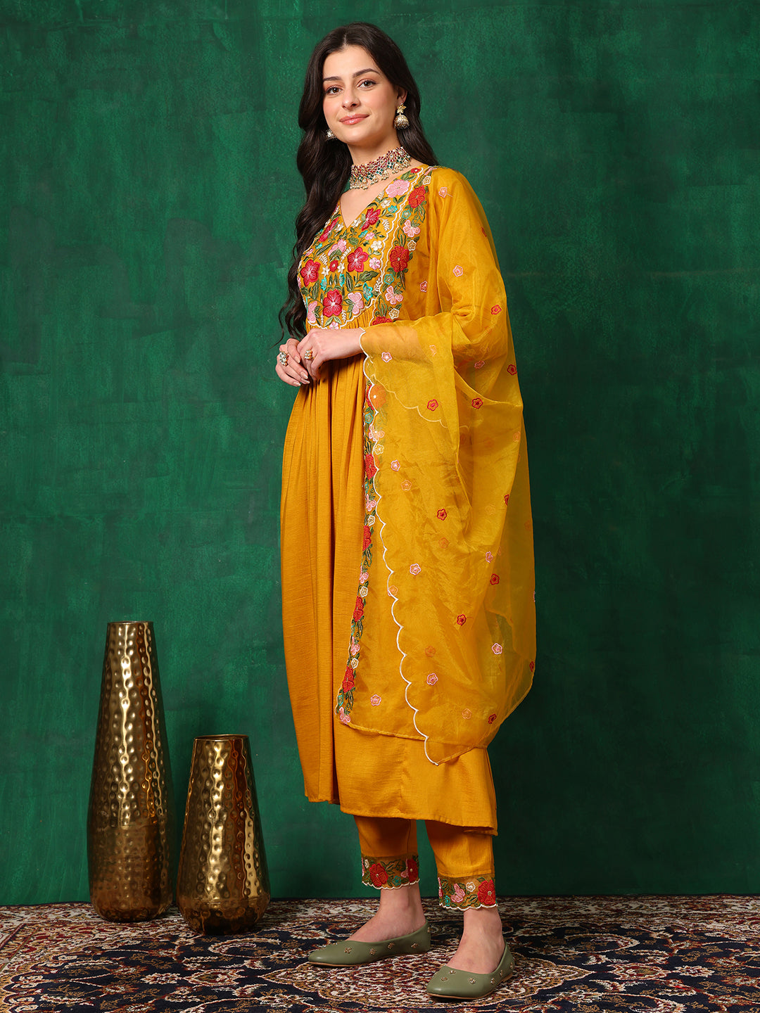 Aline Embroidered Kurta with Pant & Embroidered Dupatta