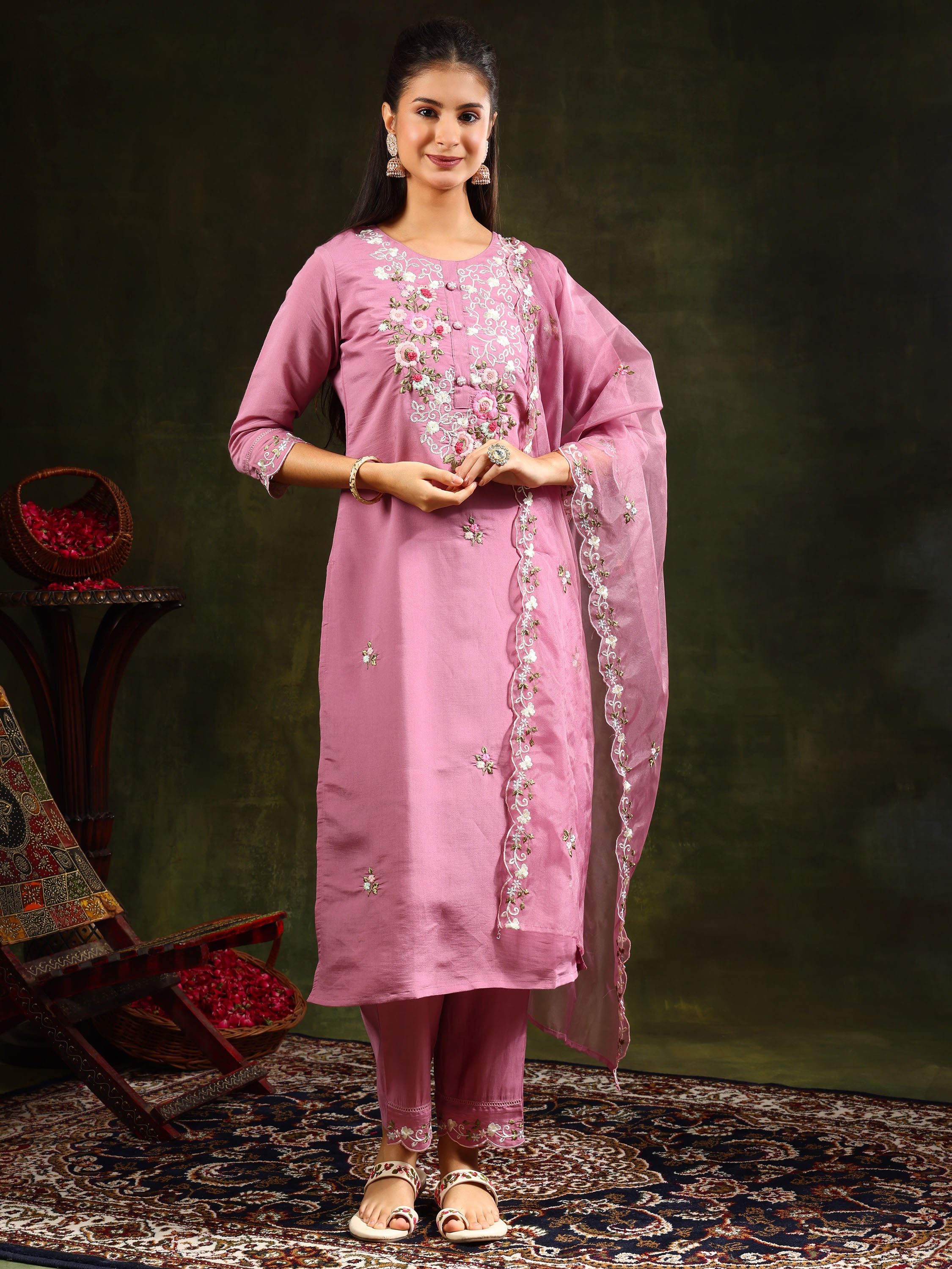 Embroidered Kurta with Pant & Organza Dupatta