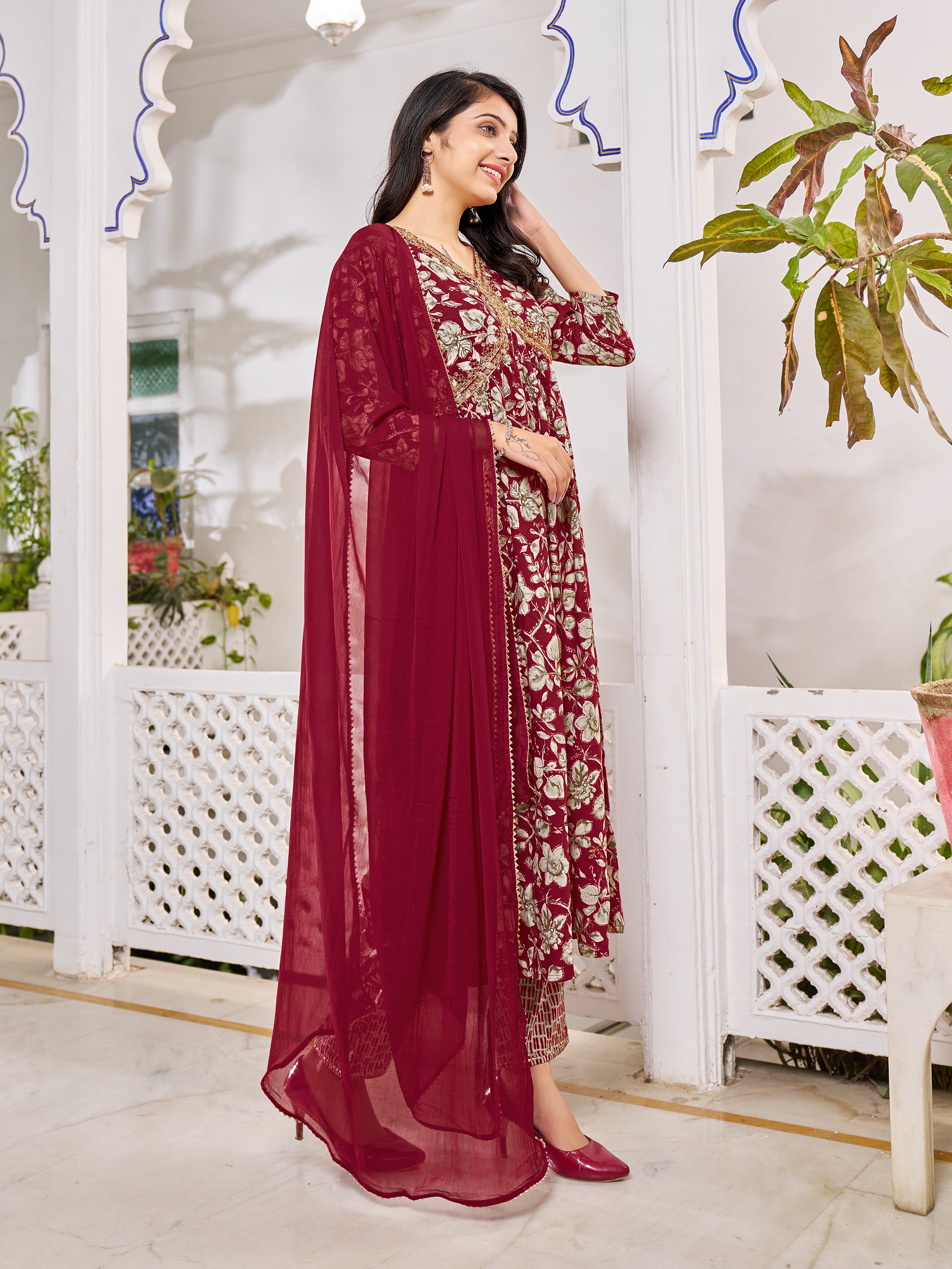 Alia Cut floral Embroidered Kurta with pant & dupatta