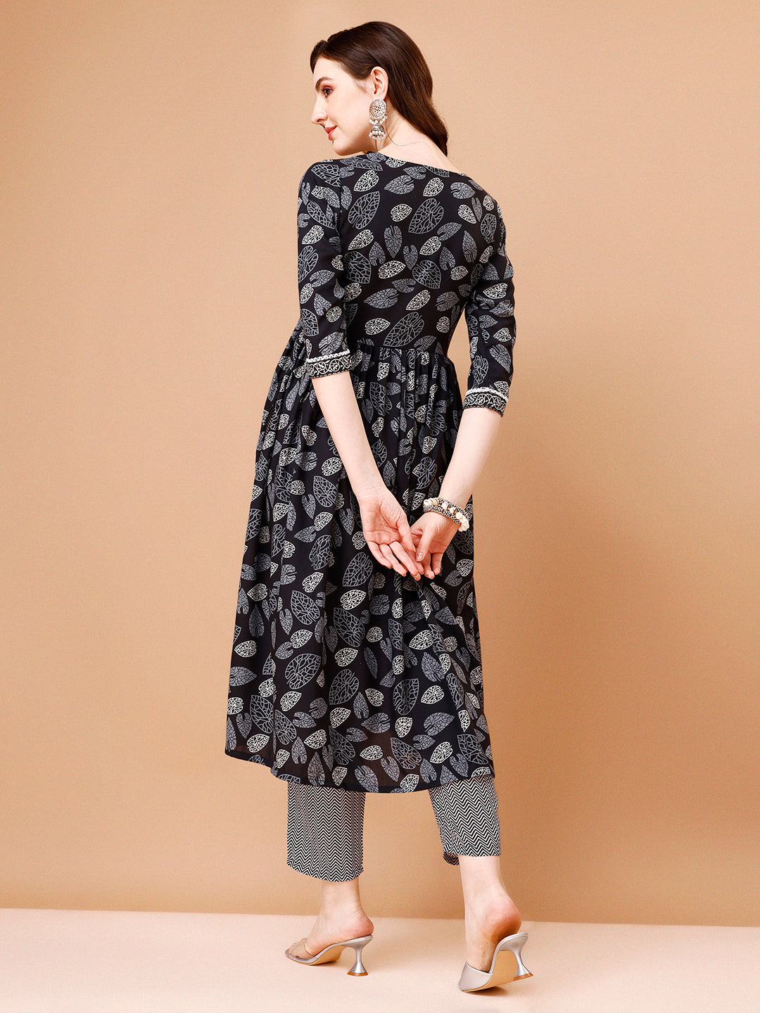 Leaf Printed Flared Kurta with pant & dupatta