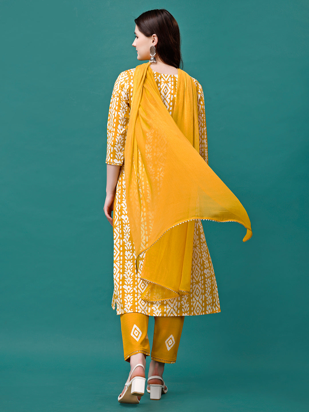 Bandhani Printed Cotton Kurta with pant & dupatta