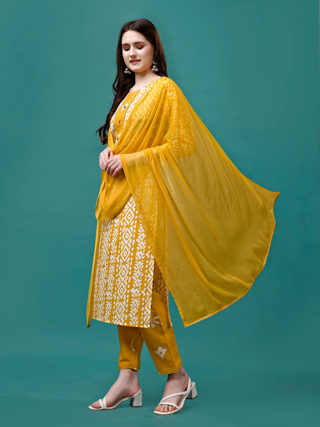 Bandhani Printed Cotton Kurta with pant & dupatta