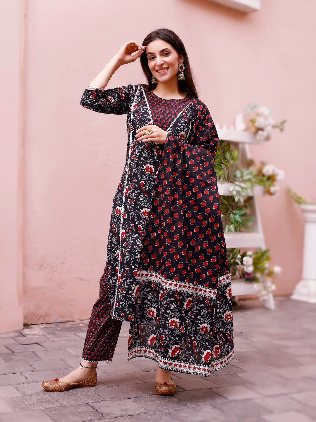 Floral Printed Kurta with pant & dupatta