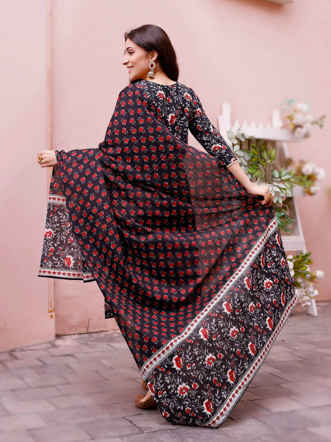 Floral Printed Kurta with pant & dupatta