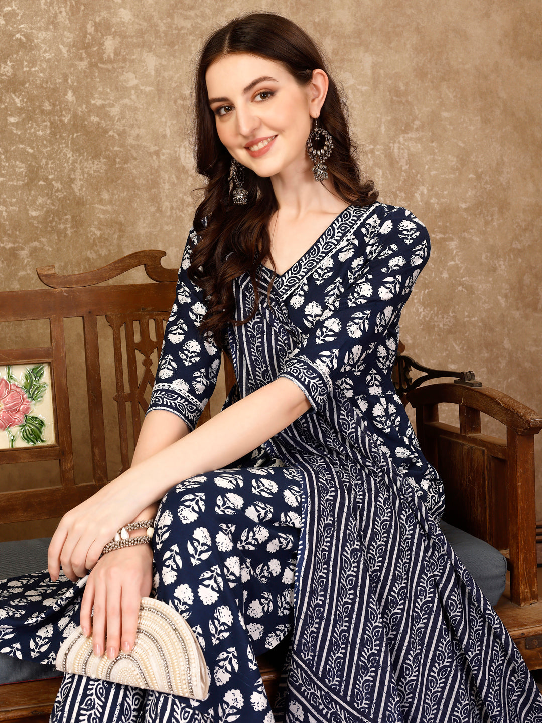 Nyra Cut Ethnic Motifs Printed Kurta with pant & dupatta