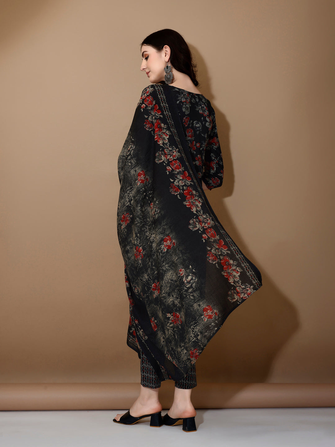 Floral Printed Kurta with pant & dupatta