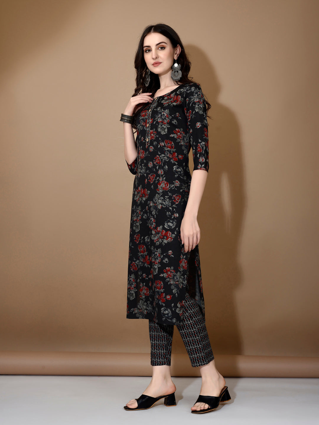 Floral Printed Kurta with pant & dupatta