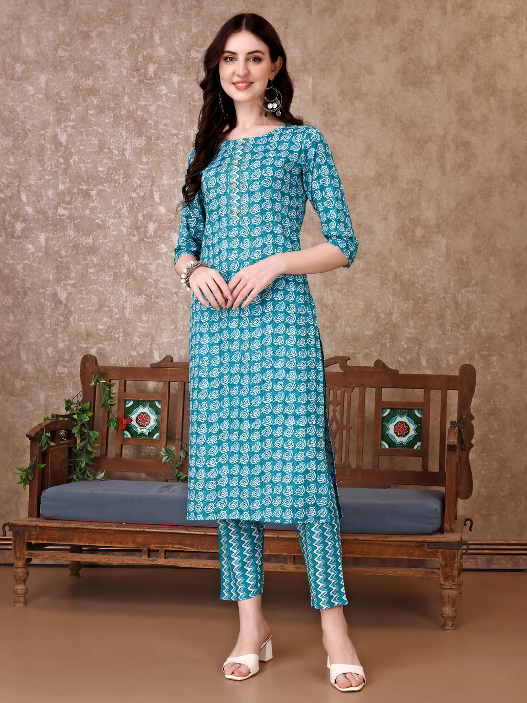 Leaf Printed Kurta With printed Pant & Dupatta