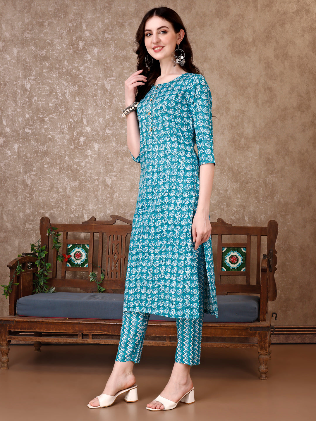 Leaf Printed Kurta With printed Pant & Dupatta