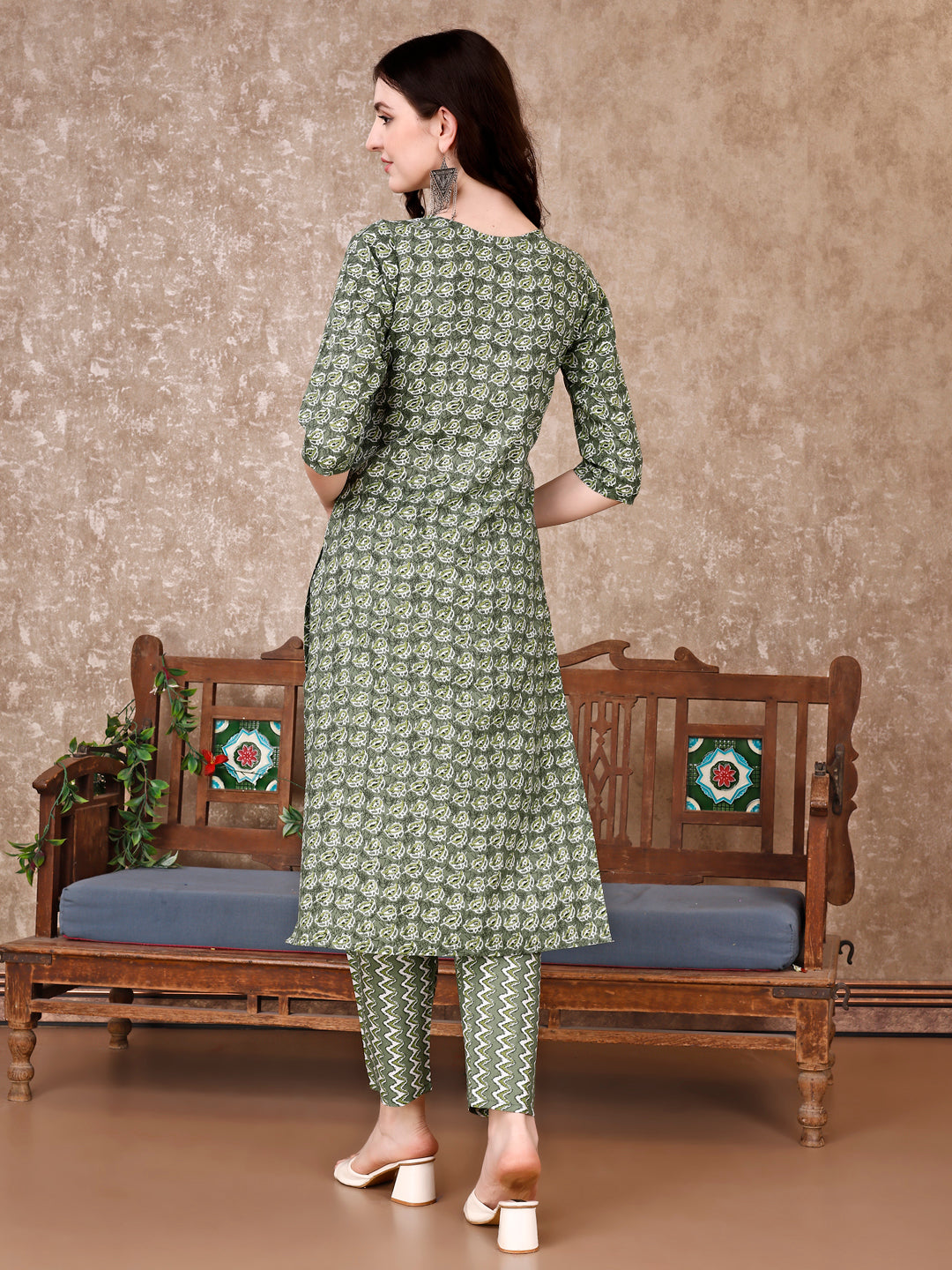 Leaf Printed Kurta With printed Pant & Dupatta