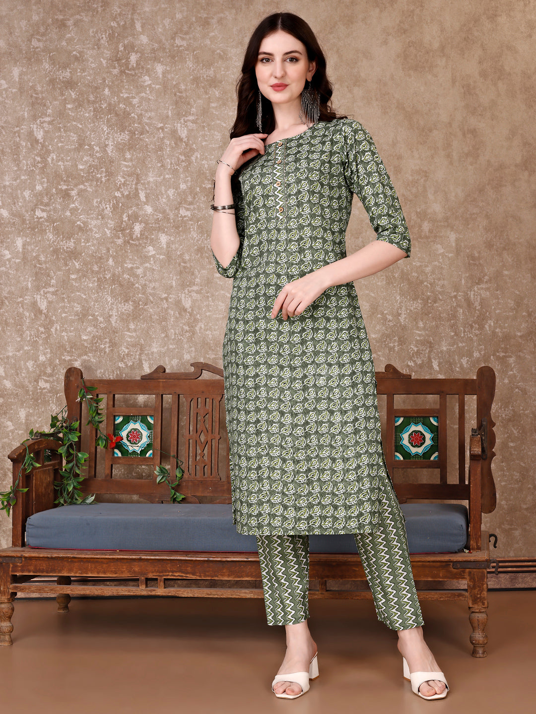 Leaf Printed Kurta With printed Pant & Dupatta