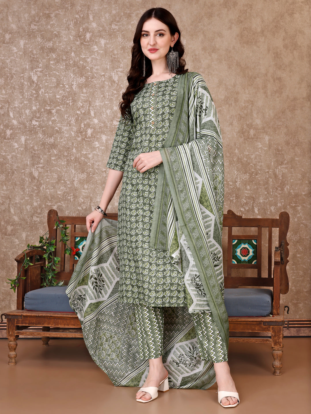 Leaf Printed Kurta With printed Pant & Dupatta