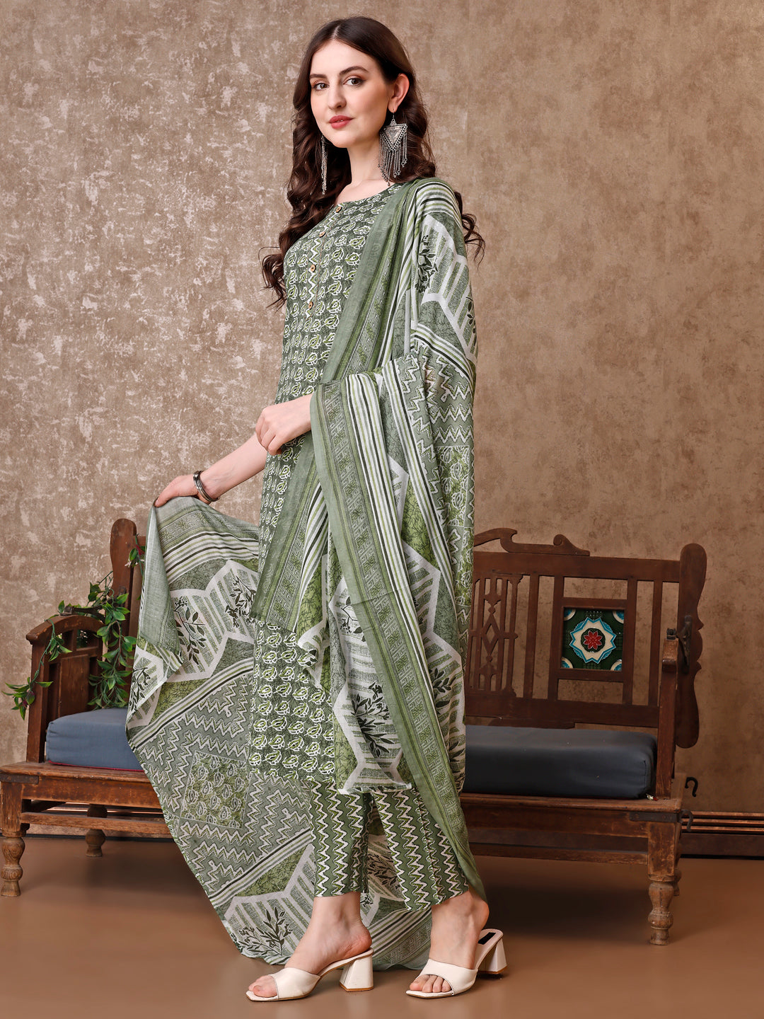 Leaf Printed Kurta With printed Pant & Dupatta