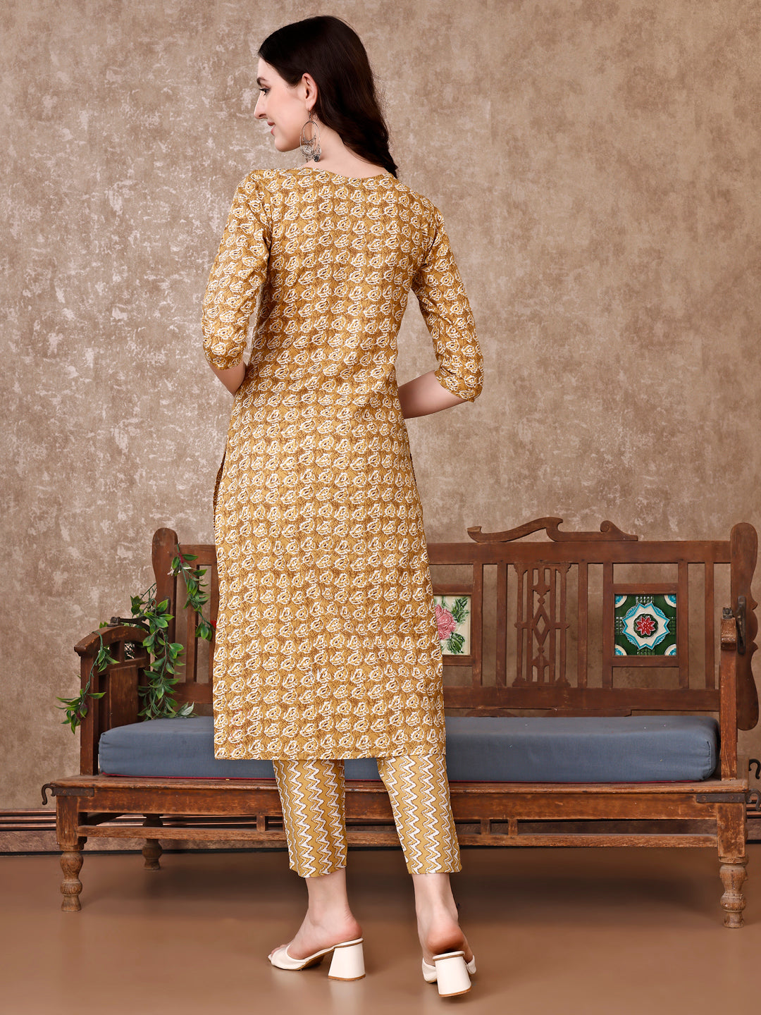 Leaf Printed Kurta With printed Pant & Dupatta