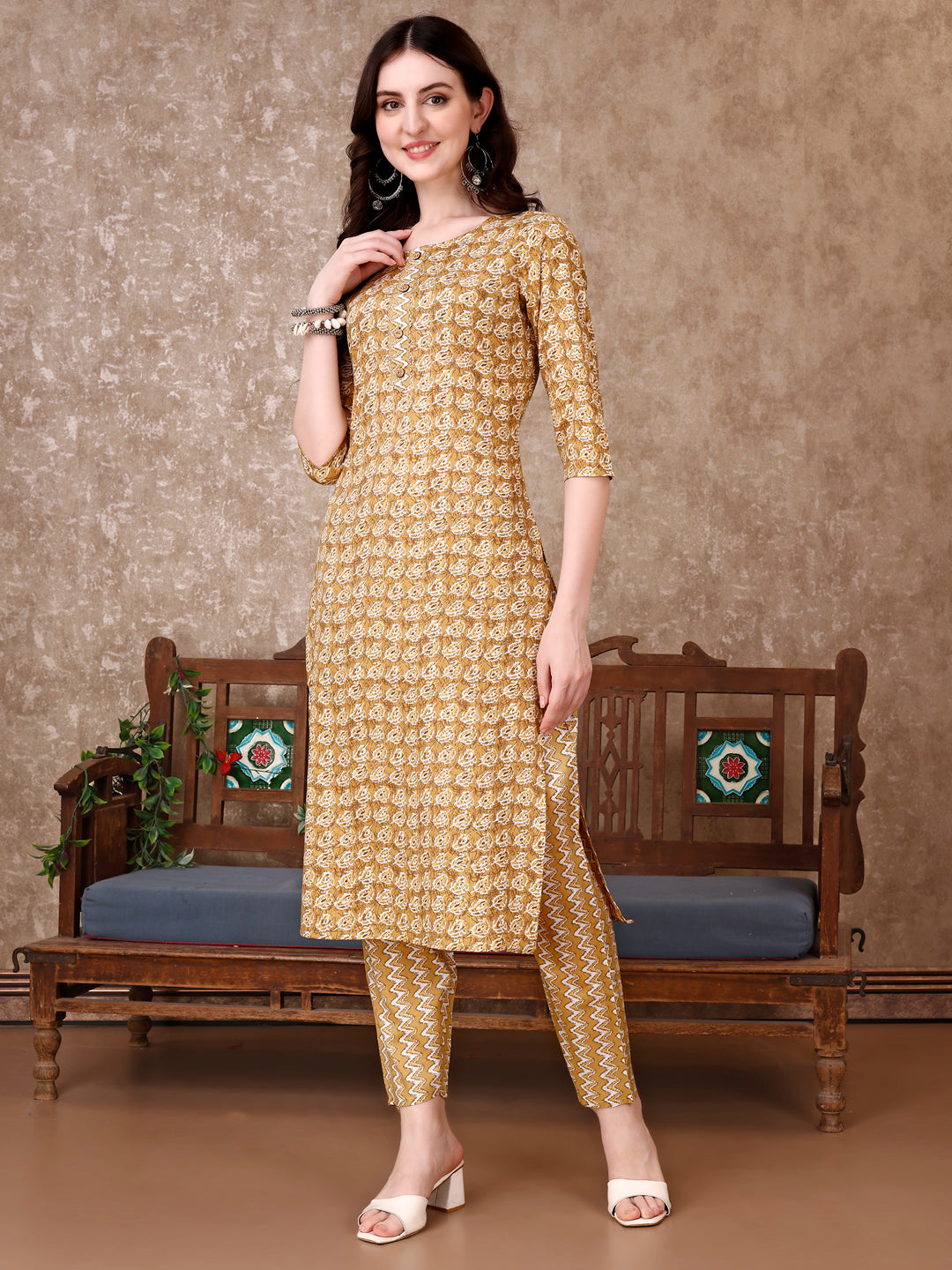 Leaf Printed Kurta With printed Pant & Dupatta