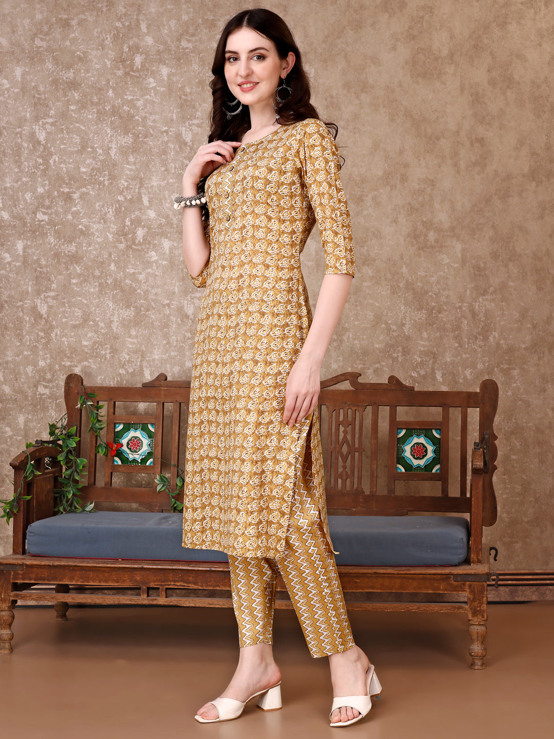 Leaf Printed Kurta With printed Pant & Dupatta