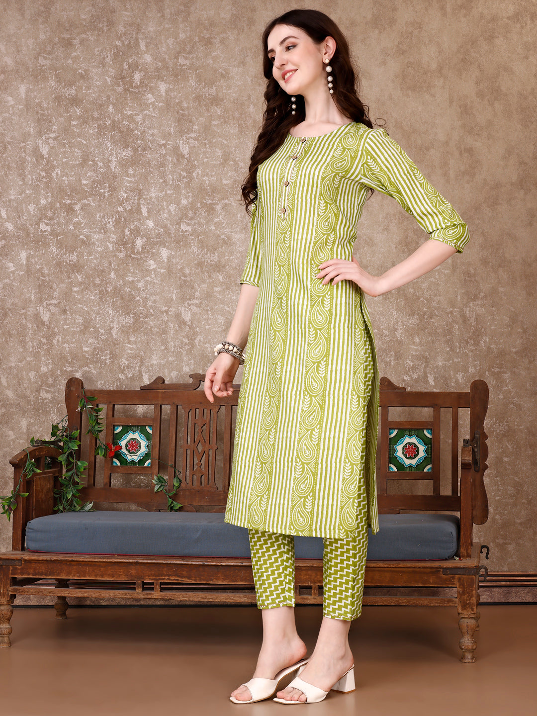 Printed Kurta With printed Pant & Dupatta