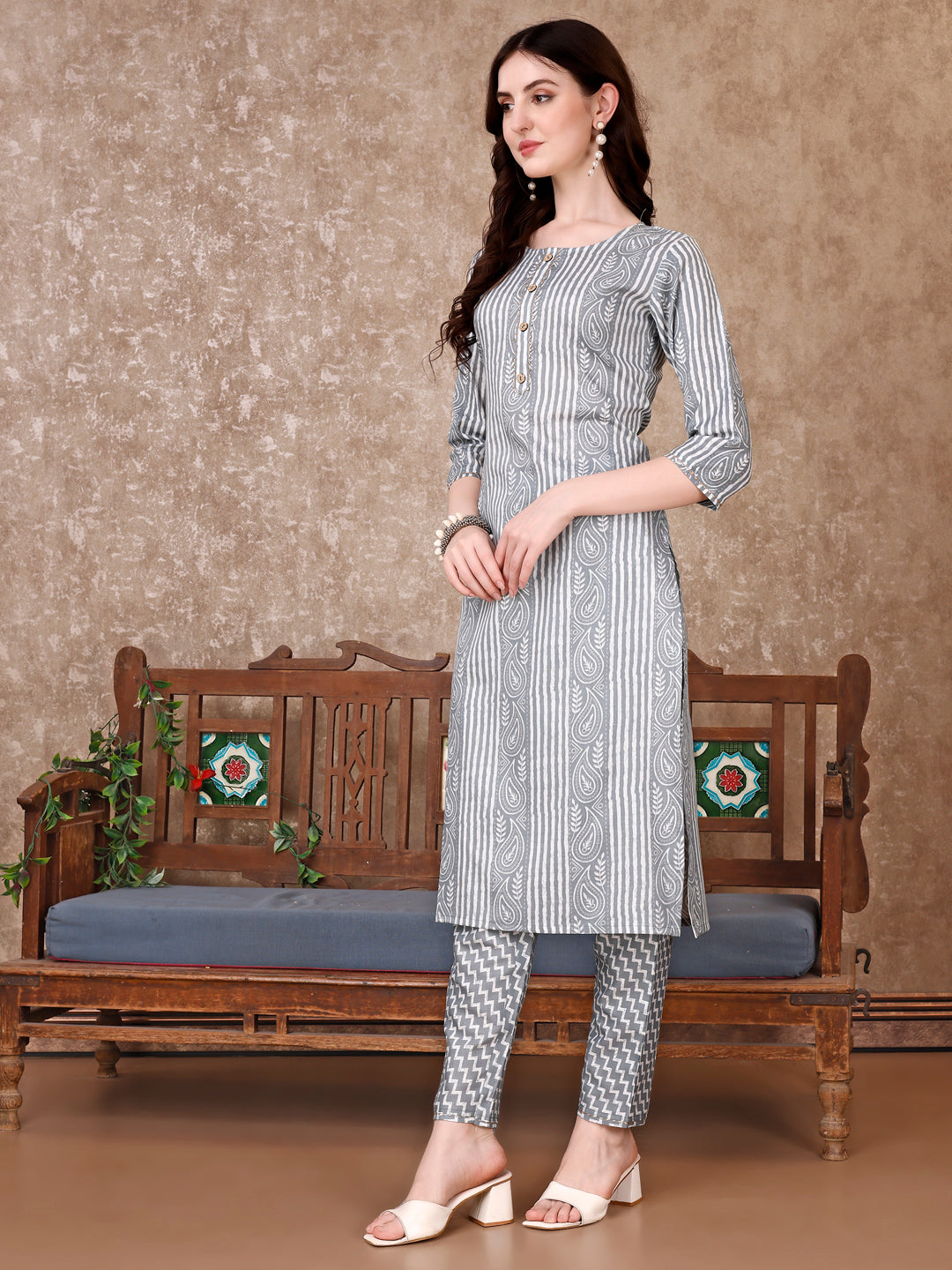 Printed Kurta With printed Pant & Dupatta