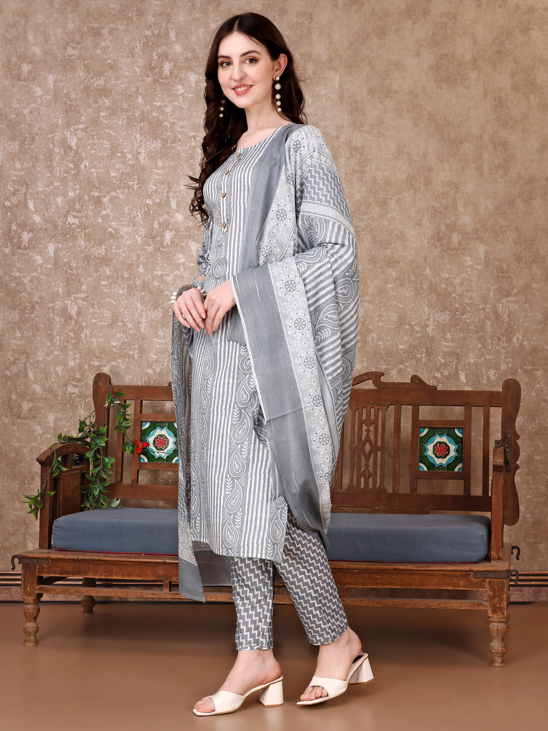 Printed Kurta With printed Pant & Dupatta