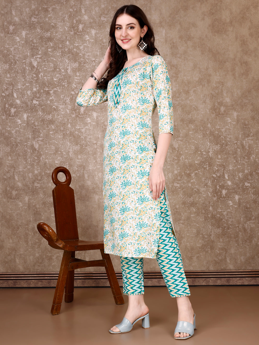 Floral Printed Kurta With printed Pant & Dupatta