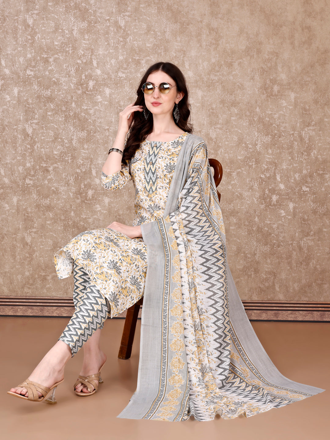 Floral Printed Kurta With printed Pant & Dupatta