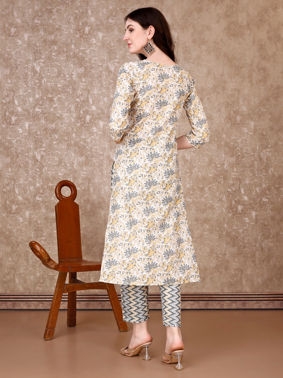 Floral Printed Kurta With printed Pant & Dupatta