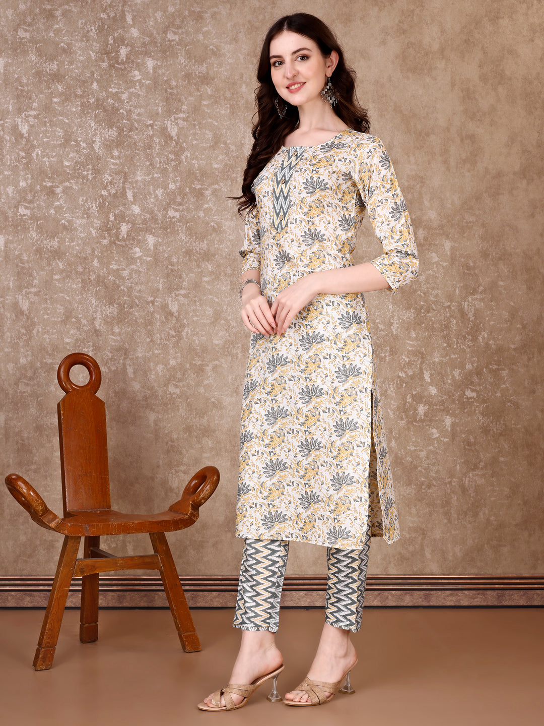 Floral Printed Kurta With printed Pant & Dupatta