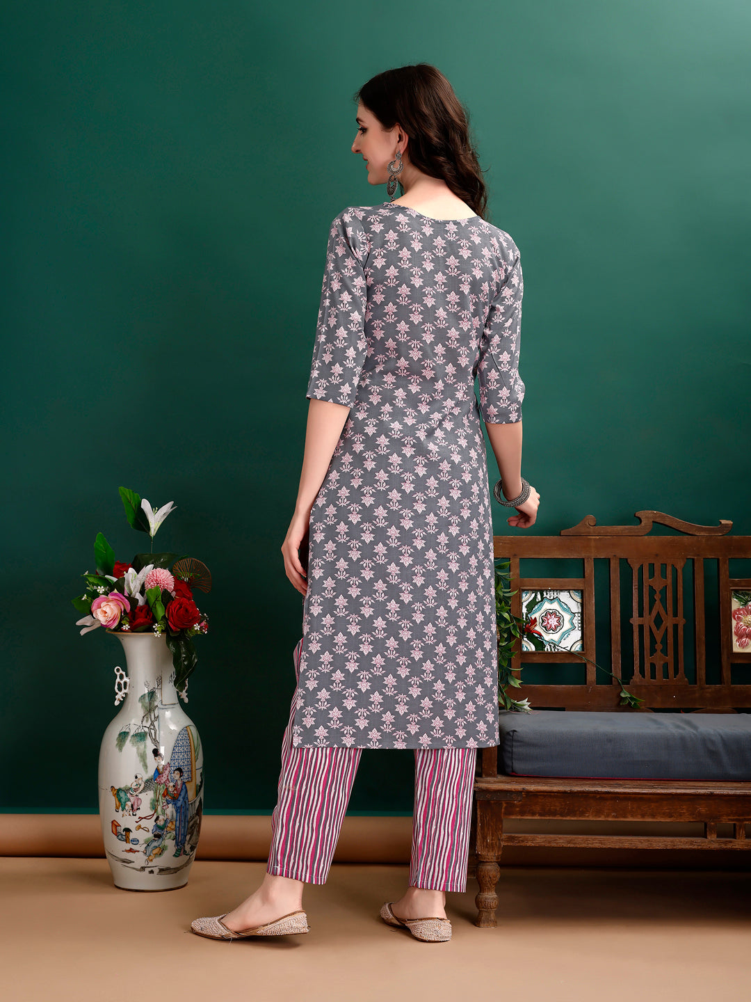 Ethnic Motifs Printed Kurta With Ethnic Motifs Printed Kurta With printed Pant & Dupatta