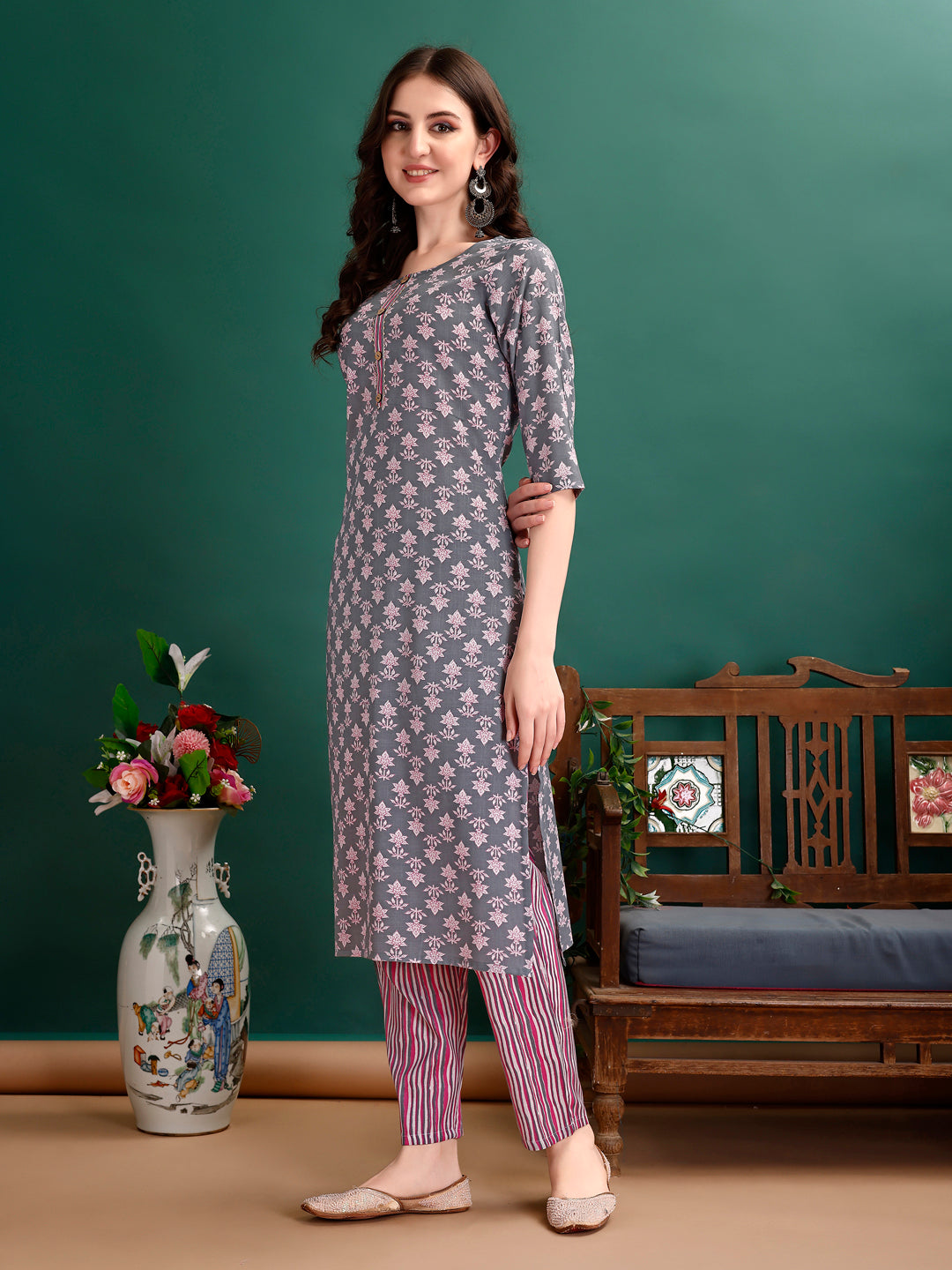 Ethnic Motifs Printed Kurta With Ethnic Motifs Printed Kurta With printed Pant & Dupatta