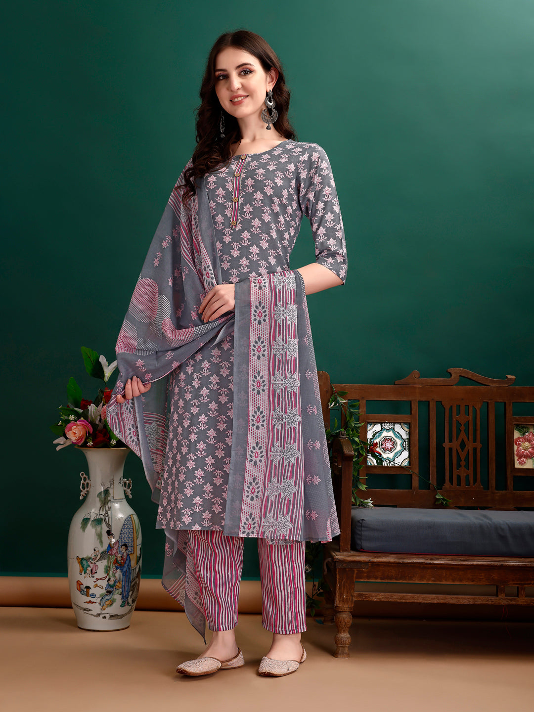 Ethnic Motifs Printed Kurta With Ethnic Motifs Printed Kurta With printed Pant & Dupatta