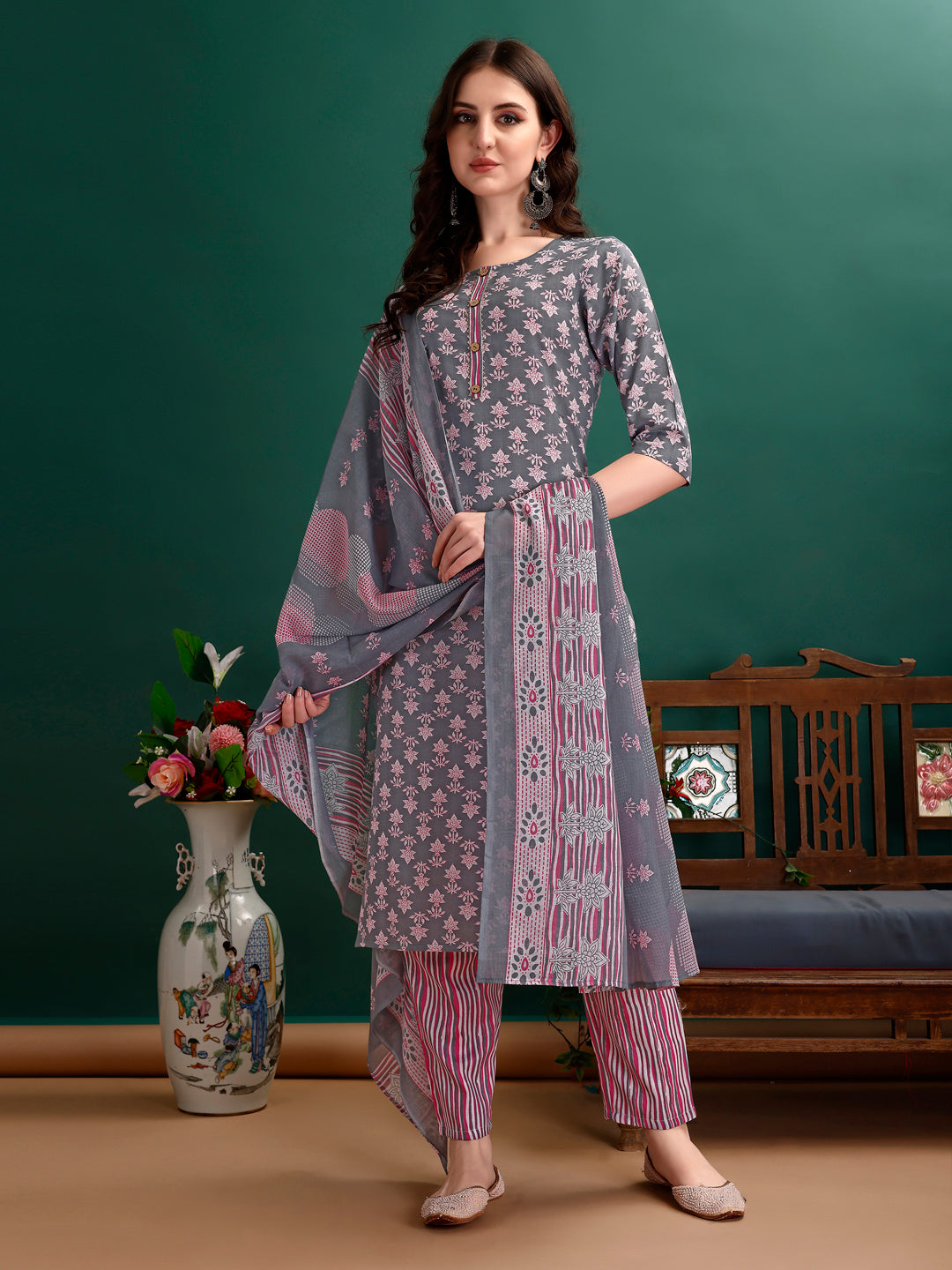 Ethnic Motifs Printed Kurta With Ethnic Motifs Printed Kurta With printed Pant & Dupatta