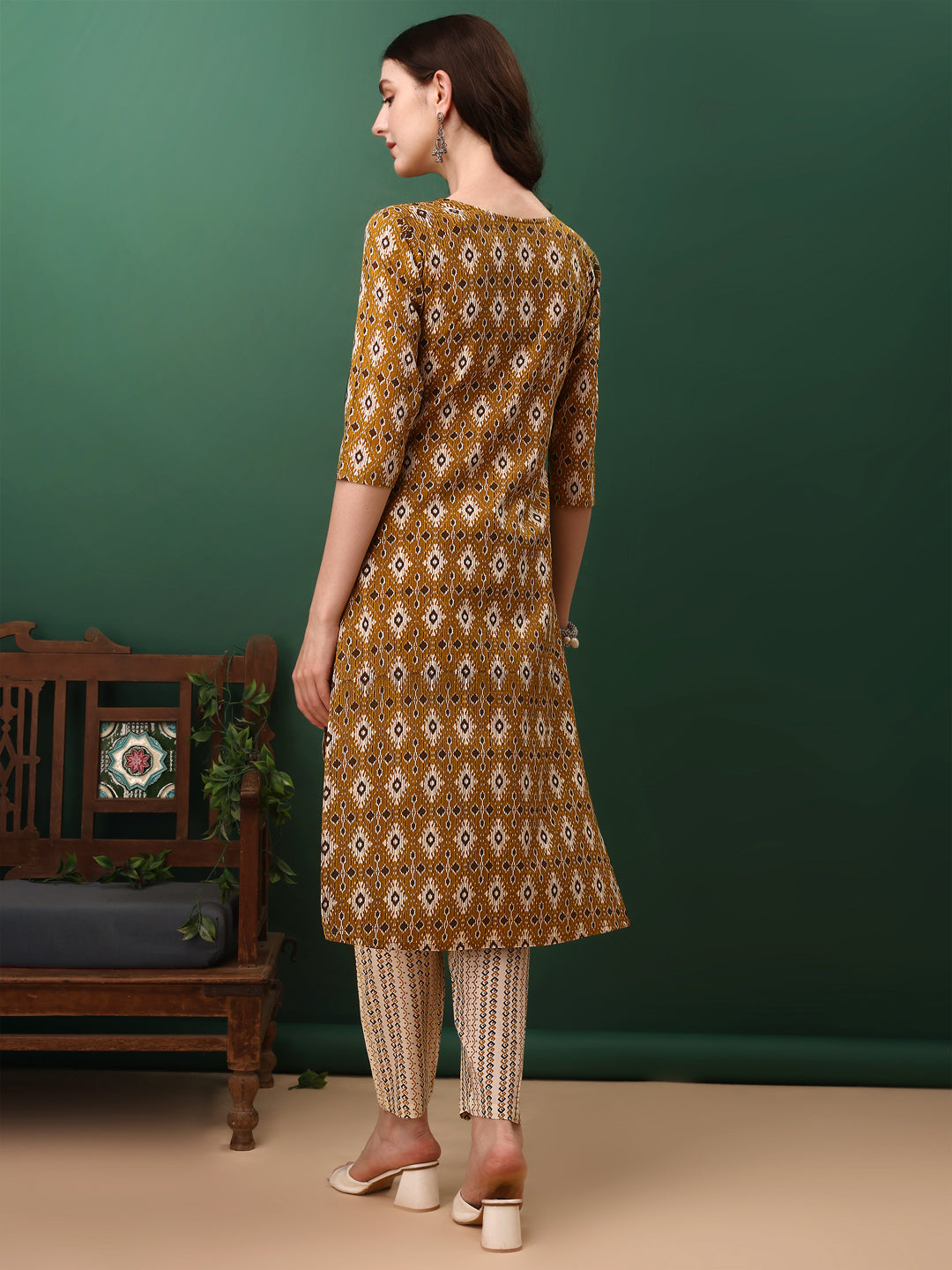 Ethnic Motifs Printed Kurta with Pant & dupatta