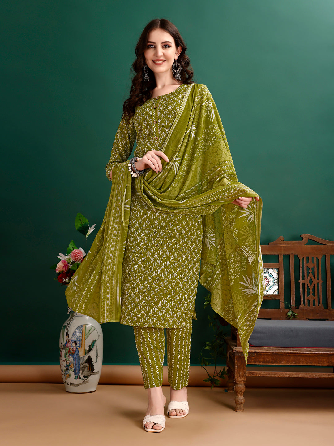 Ethnic Motifs Printed Kurta with pant & Dupatta